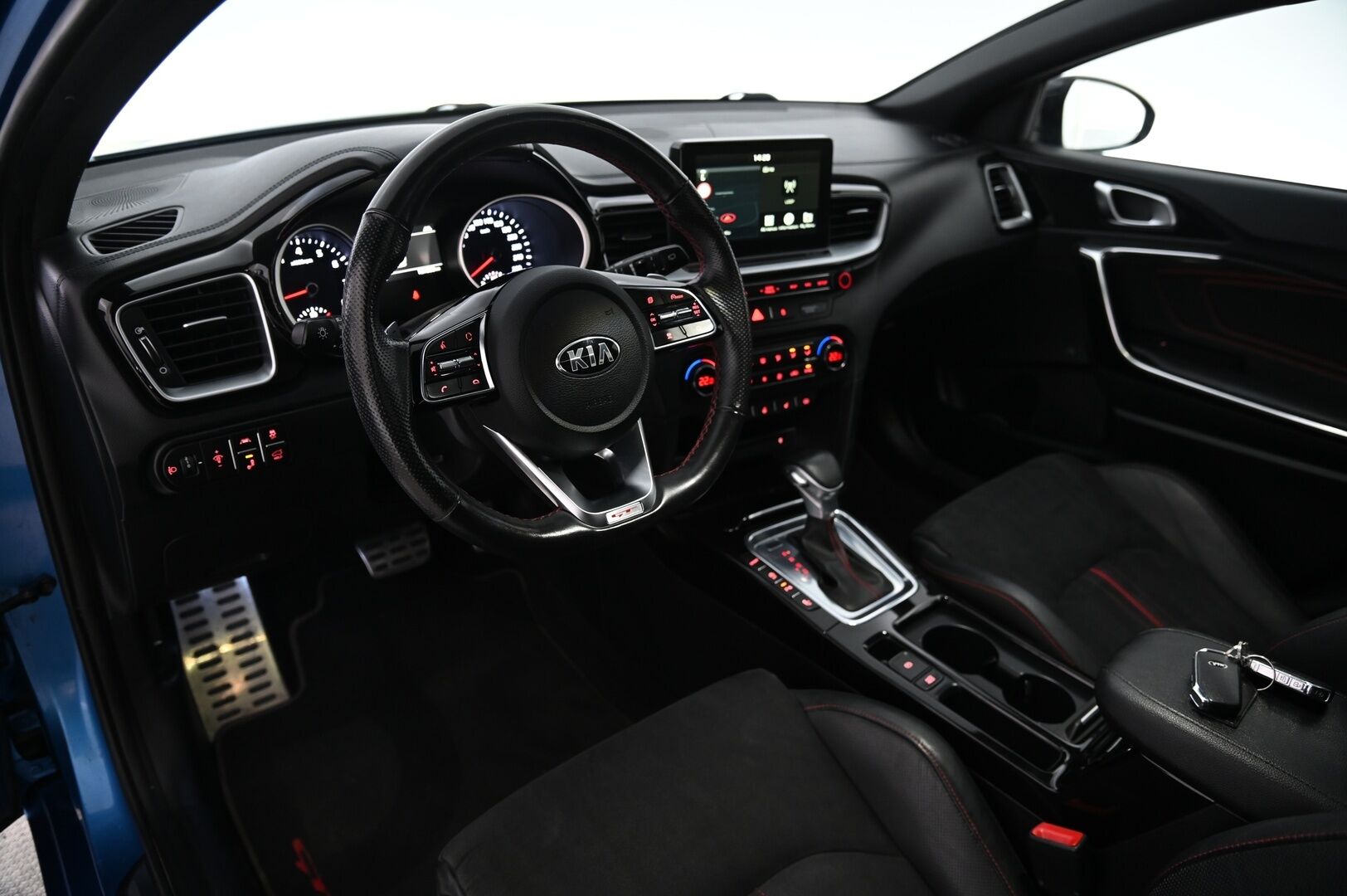 Kia ProCeed 2019 1,6 T-GDI ISG 204hv GT Business Premium SB DCT A/T EcoDynamics *ACC / Kattoikkuna / Navi / BLIS* - *Lämmitettävä tuulilasi / Ratinlämmitin / JBL / P.kamera*