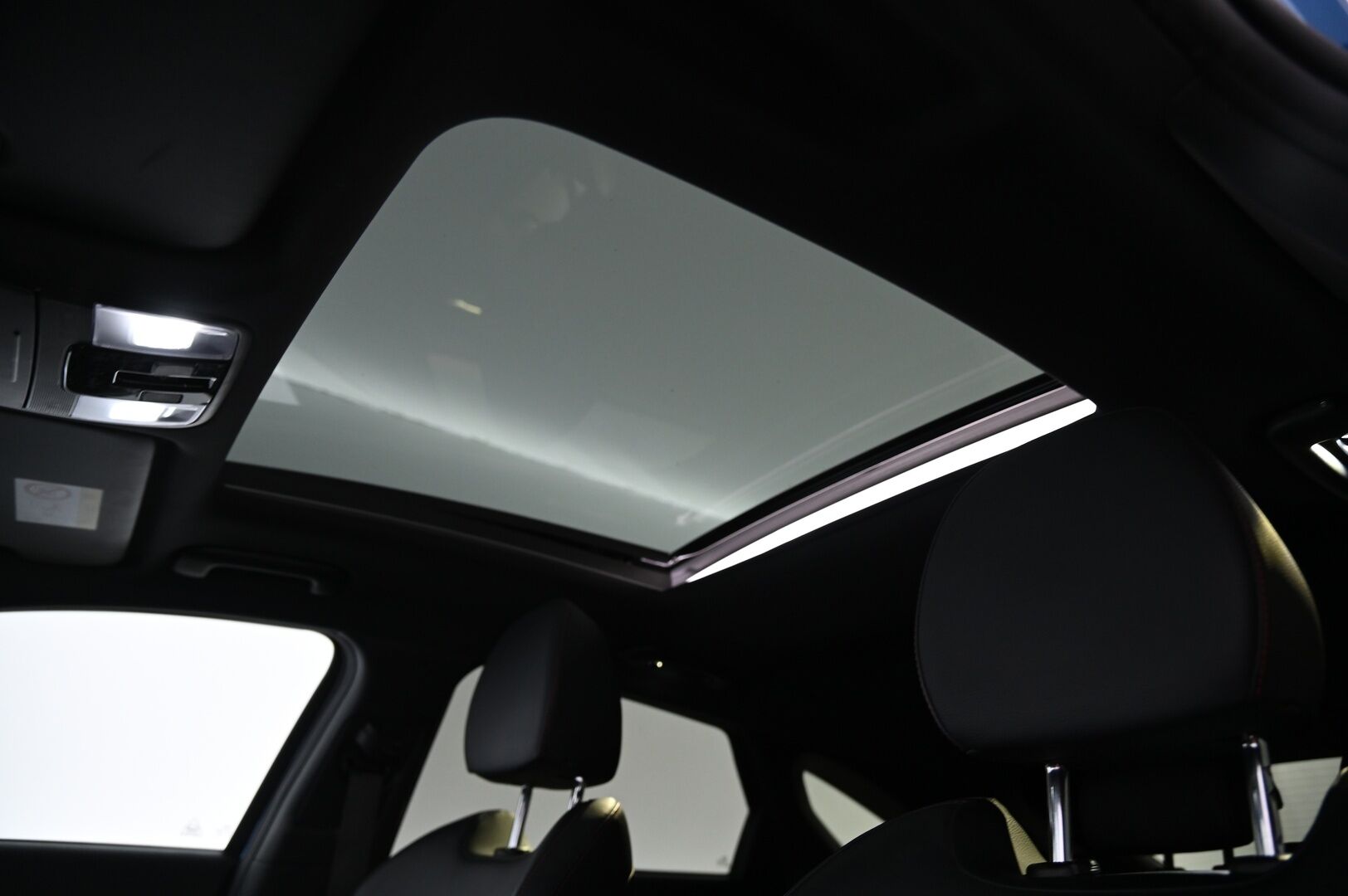 Kia ProCeed 2019 1,6 T-GDI ISG 204hv GT Business Premium SB DCT A/T EcoDynamics *ACC / Kattoikkuna / Navi / BLIS* - *Lämmitettävä tuulilasi / Ratinlämmitin / JBL / P.kamera* - HULLUT JOULUT KORKOTARJOUS 2,49% 