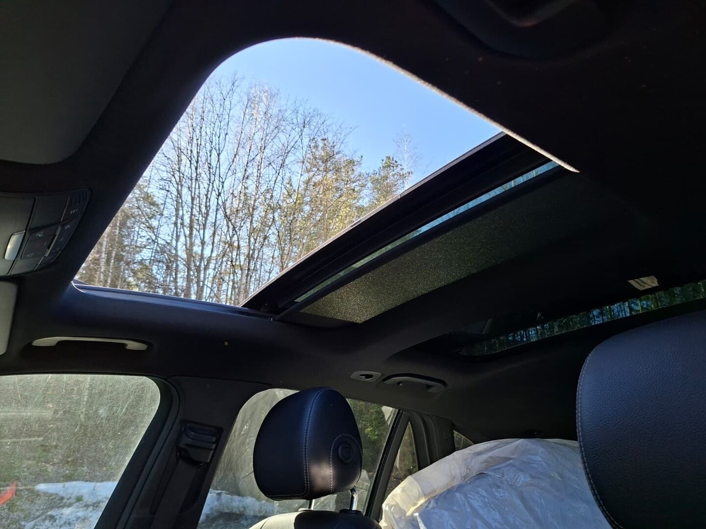 Mercedes-Benz GLC 2016 220 d 4Matic A Premium Business * Vakkari / Webasto / Panorama / ILS-LED / Koukku / Puolinahat / Sähköluukku * - Kahdet renkaat aluvanteilla - HULLUT AVAJAISHULINAT KORKOTARJOUS 3,29 %