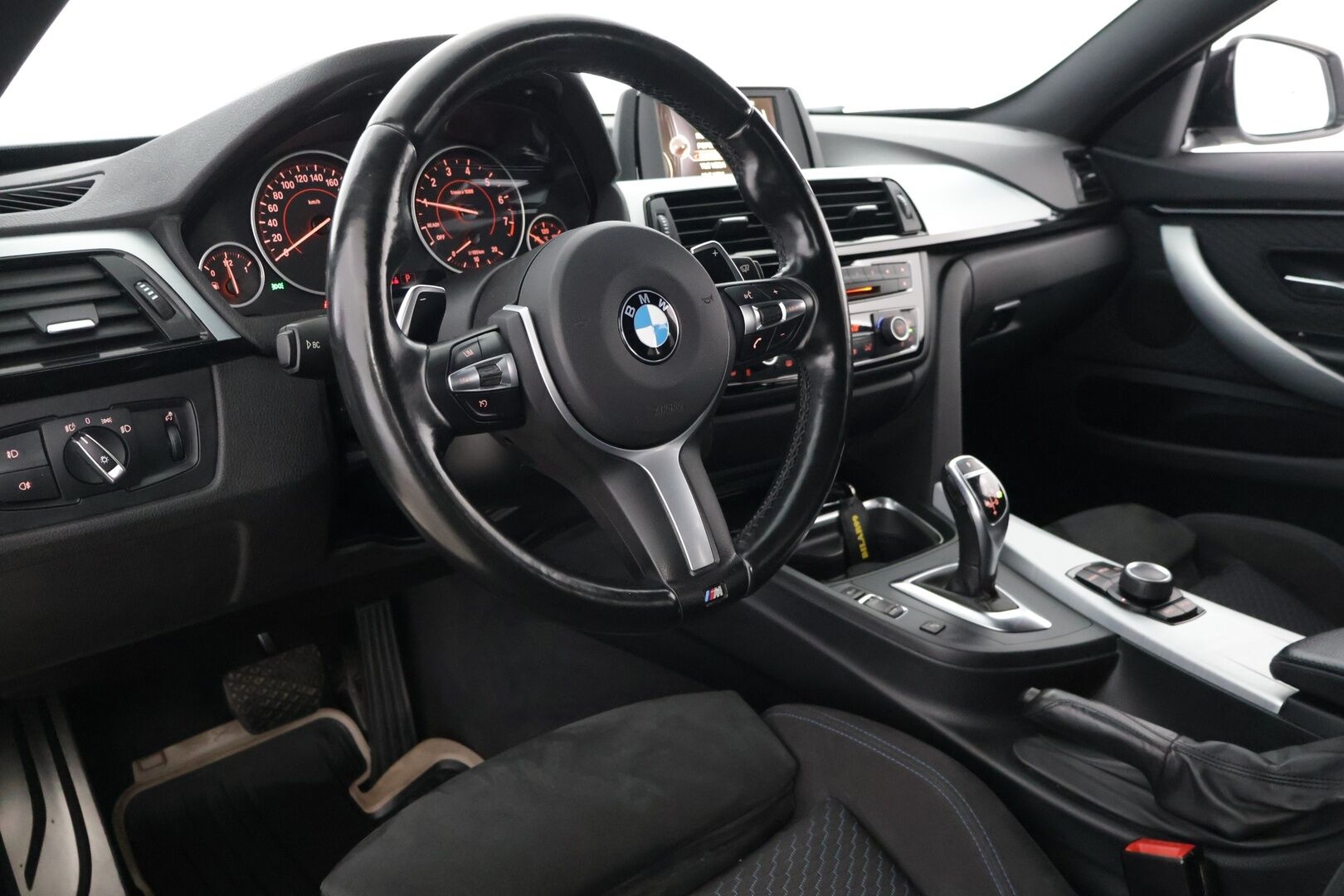 BMW 420 2015 F36 Gran Coupe 420i A Business M-sport // Sport-penkit / Sähkökontti / Ratinlämmitys / P-tutkat // - Katsastettu 7/2025
