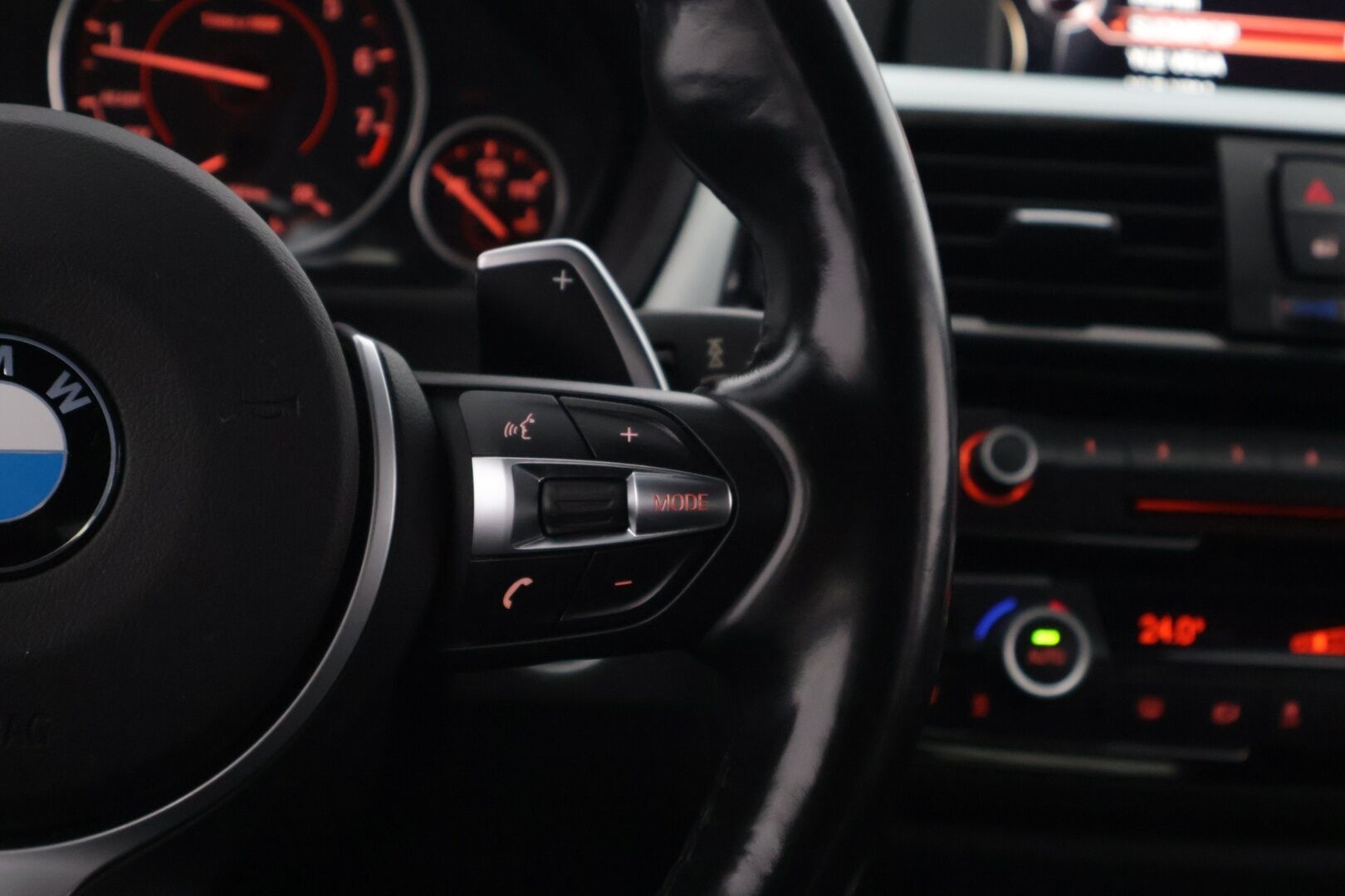 BMW 420 2015 F36 Gran Coupe 420i A Business M-sport *Sport-penkit / Sähkökontti / Ratinlämmitys / P-tutkat* - *Uudet nastat talveksi! / Lipat & Diffut / Rattivaihteet / Todella hieno yksilö!* - HULLUT JOULUT KORKOTARJOUS 2,49% 