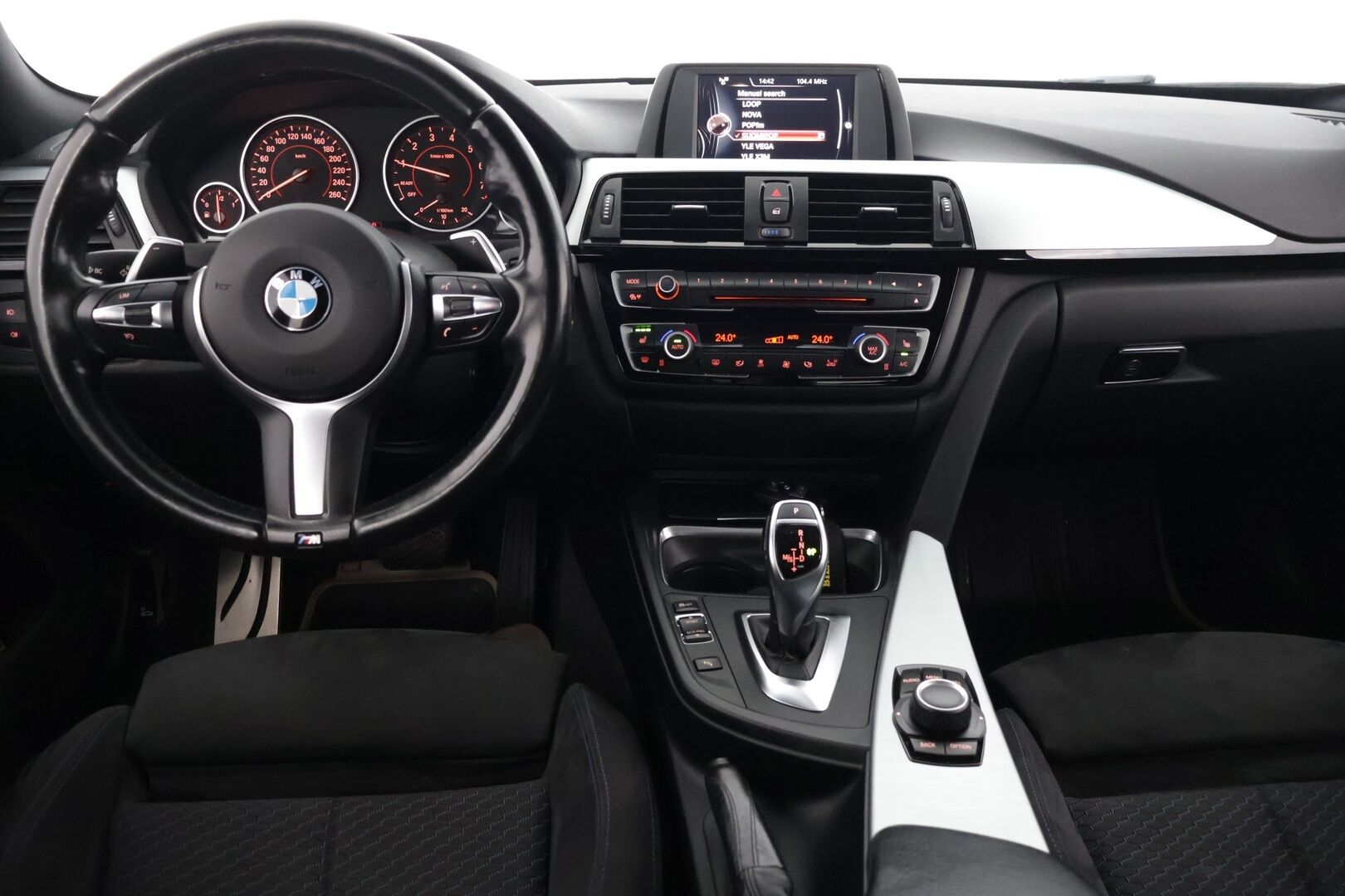BMW 420 2015 F36 Gran Coupe 420i A Business M-sport // Sport-penkit / Sähkökontti / Ratinlämmitys / P-tutkat // - Katsastettu 7/2025