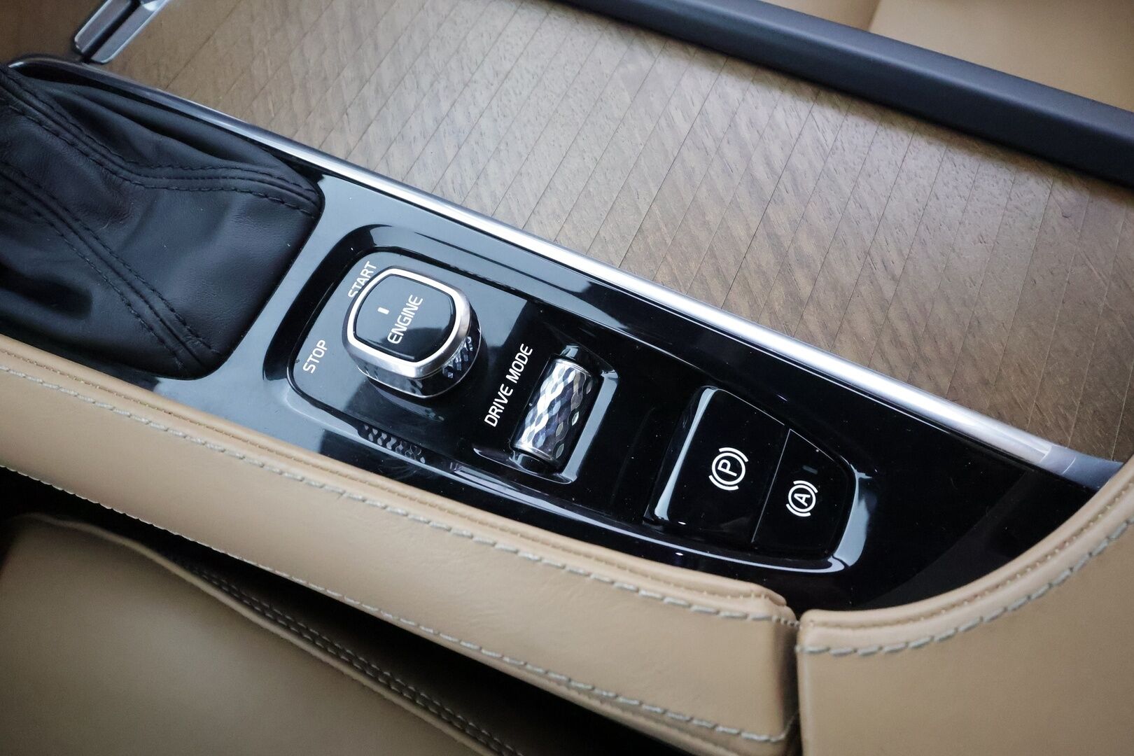 Volvo S90 2017 T6 AWD Business Inscription aut - Webasto | Koukku | ACC | 360 | Full-LED | Sportnahat Muistilla | Navi | Kaistavahti