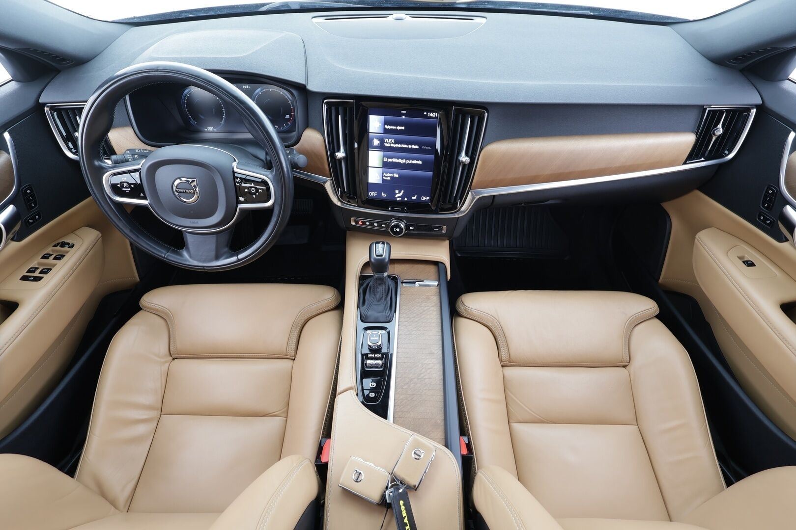 Volvo S90 2017 T6 AWD Business Inscription aut - Webasto | Koukku | ACC | 360 | Full-LED | Sportnahat Muistilla | Navi | Kaistavahti