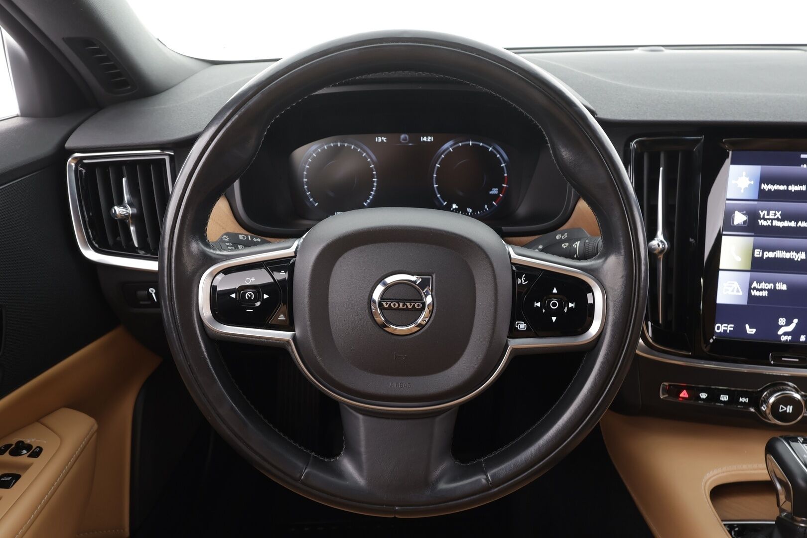 Volvo S90 2017 T6 AWD Business Inscription aut - Webasto | Koukku | ACC | 360 | Full-LED | Sportnahat Muistilla | Navi | Kaistavahti
