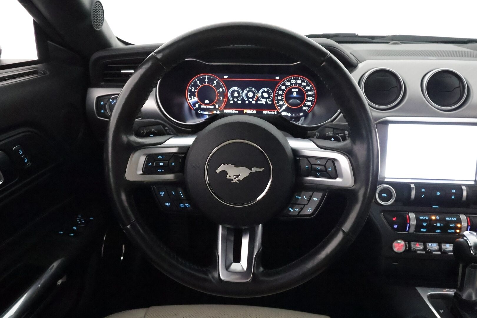 Ford Mustang 2019 2,3 EcoBoost 290hv A10 Fastback **B&O / Adapt.Vakkari / Digimittaristo / Xenon / P.kamera / Navi / Kaistavahti / Ilmastoidut Nahat** - Merkkihuollettu, kovilla varusteilla oleva, näyttävä Suomi-auto kaksilla renkailla ja vanteilla!