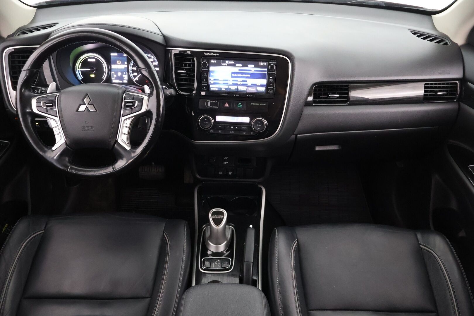 Mitsubishi OUTLANDER PHEV 2016 Instyle Navi 4WD 5p - | Adapt. vak | 360 | Vetokoukku | Rockford | Nahkaverhoilu