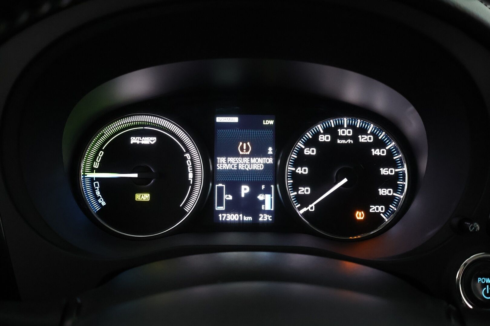 Mitsubishi OUTLANDER PHEV 2016 Instyle Navi 4WD 5p - | Adapt. vak | 360 | Vetokoukku | Rockford | Nahkaverhoilu