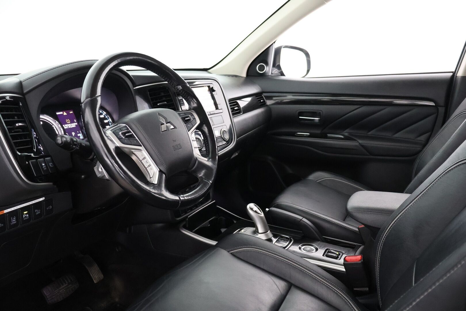 Mitsubishi OUTLANDER PHEV 2016 Instyle Navi 4WD 5p - | Adapt. vak | 360 | Vetokoukku | Rockford | Nahkaverhoilu