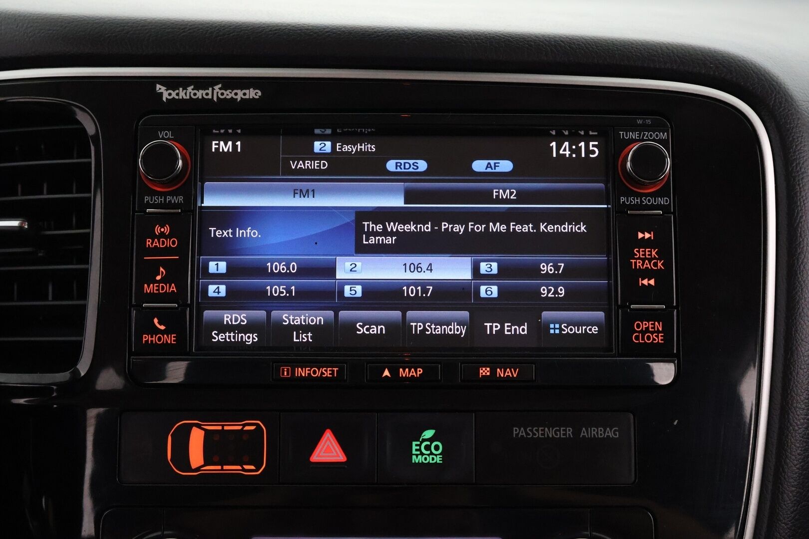 Mitsubishi OUTLANDER PHEV 2016 Instyle Navi 4WD 5p - | Adapt. vak | 360 | Vetokoukku | Rockford | Nahkaverhoilu