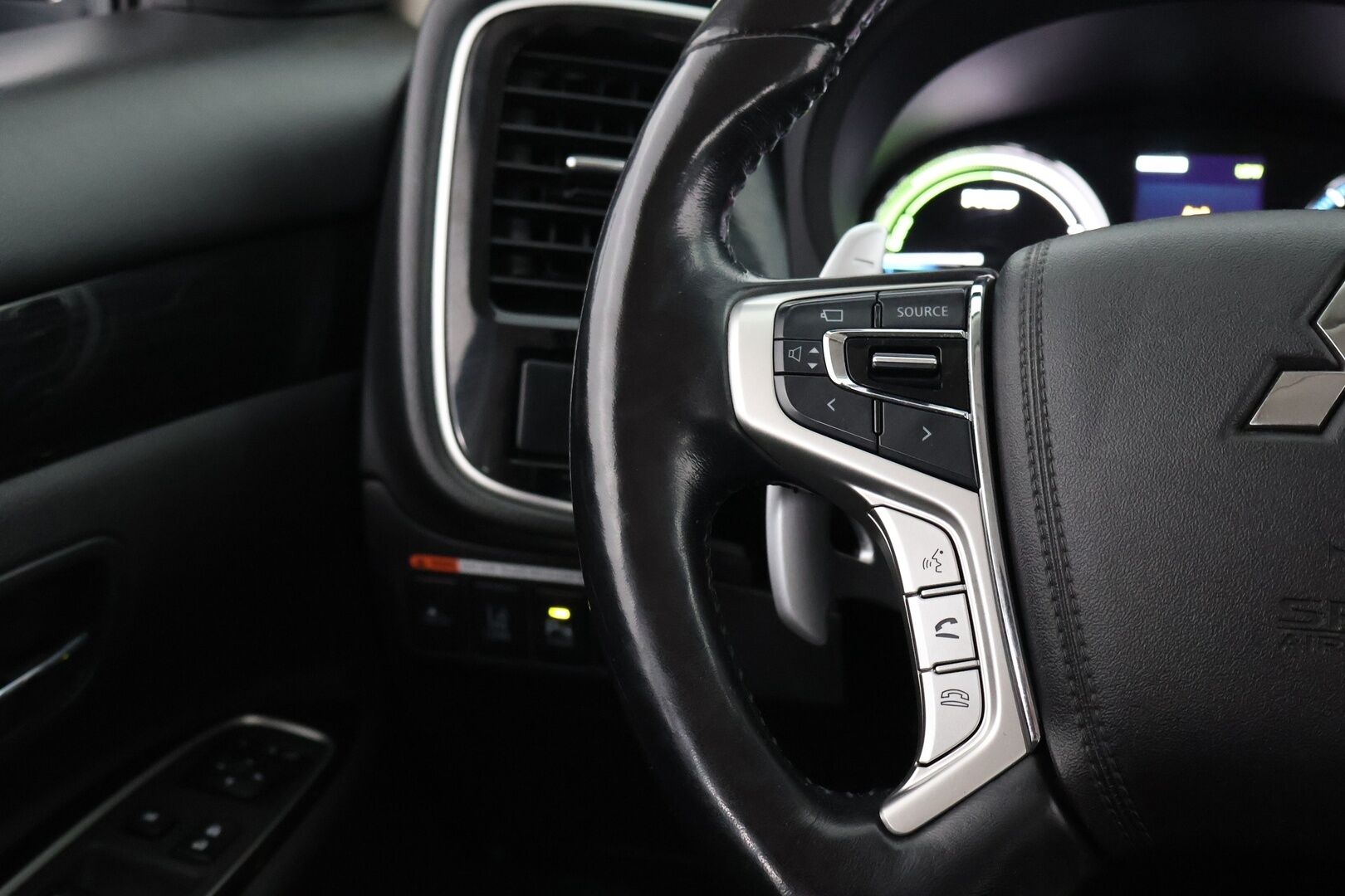 Mitsubishi OUTLANDER PHEV 2016 Instyle Navi 4WD 5p - | Adapt. vak | 360 | Vetokoukku | Rockford | Nahkaverhoilu