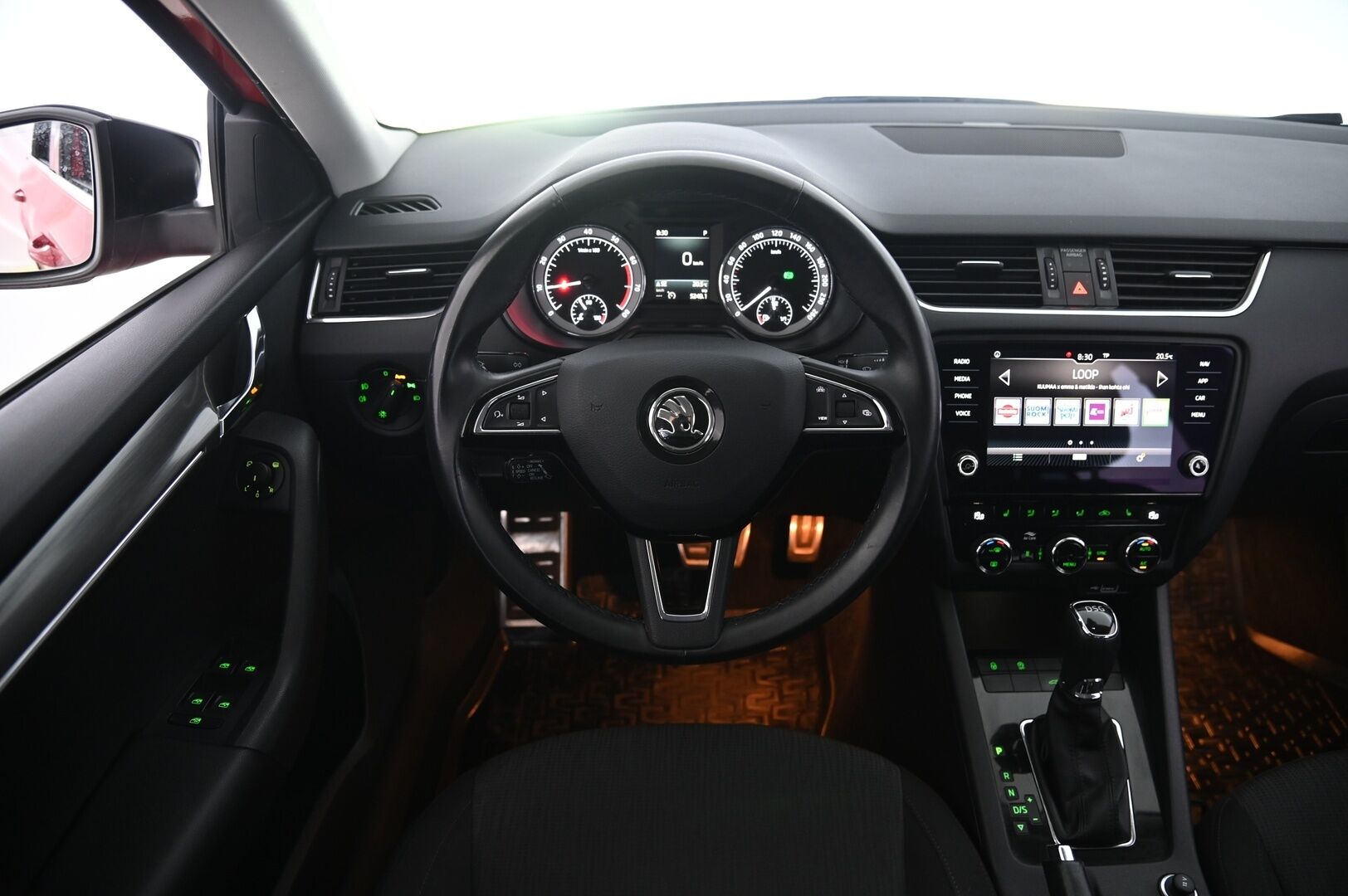 Skoda Octavia 2019 Combi 1,0 TSI Style BusinessLine DSG Autom. - 1.omisteinen | ACC | Webasto | Koukku | Blis | Suomi-auto | Smartlink | Avaimeton kulku | 2x renkaat & vanteet