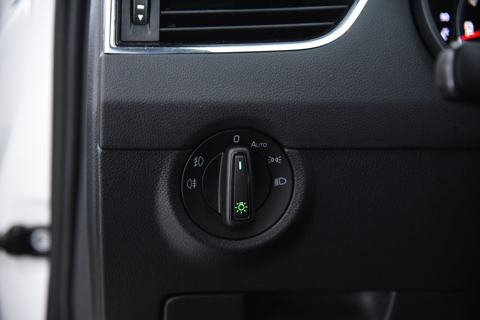 Skoda Octavia 2019 2,0 TSI RS BusinessLine DSG Autom. - Webasto / Digimittaristo / Adapt.vak / Led / Winter-paketti / Blis / 