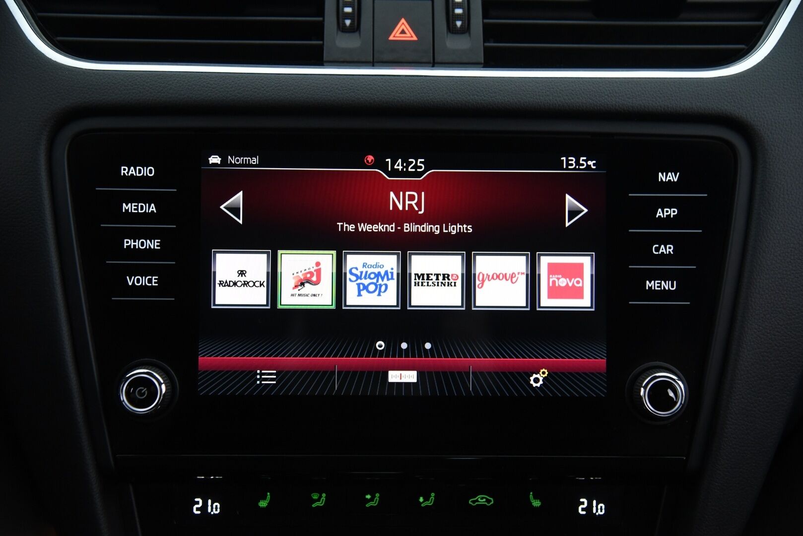 Skoda Octavia 2019 2,0 TSI RS BusinessLine DSG Autom. - Webasto / Digimittaristo / Adapt.vak / Led / Winter-paketti / Blis / 