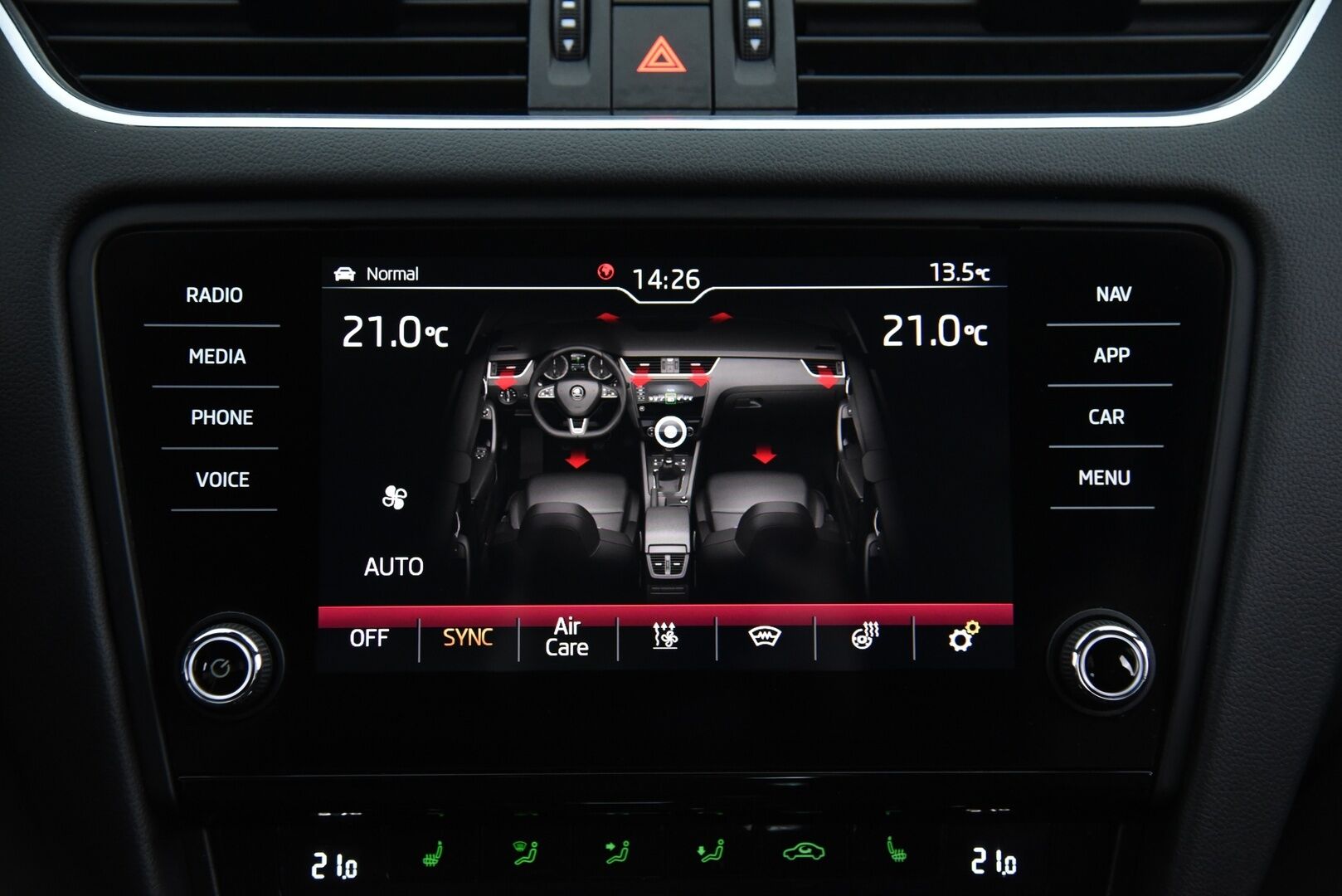 Skoda Octavia 2019 2,0 TSI RS BusinessLine DSG Autom. - Webasto / Digimittaristo / Adapt.vak / Led / Winter-paketti / Blis / 