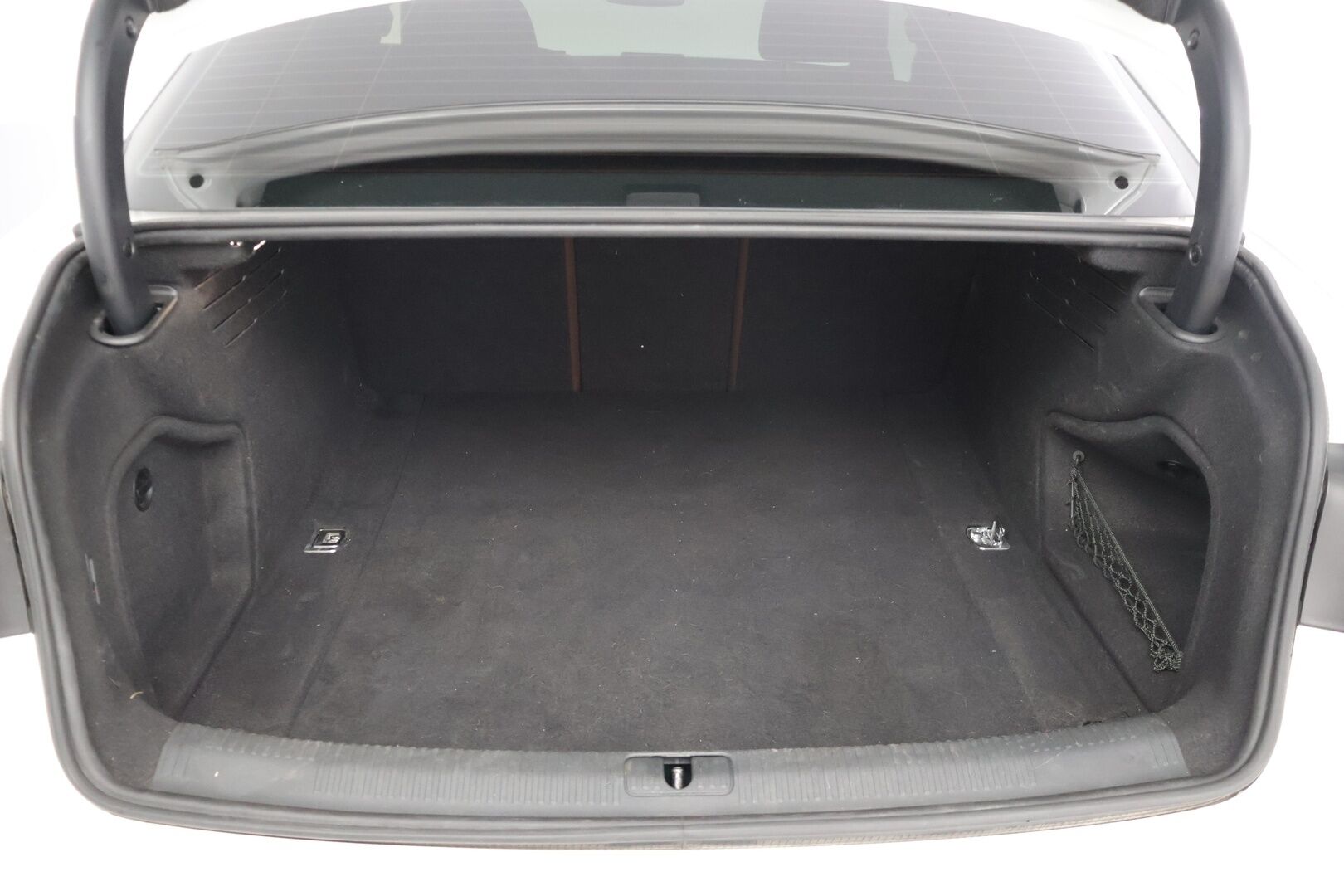 Audi A4 2019 Sedan Business Sport Comfort Edition 40 TDI 140 kW quattro S tronic  * Webasto / Ruskea nahkasisusta / P. Tutkat / Vakionopeudensäädin / LED * - Jakohihna vaihdettu 2/25 / Kahdet renkaat alumiinivanteilla / Suomi-auto 