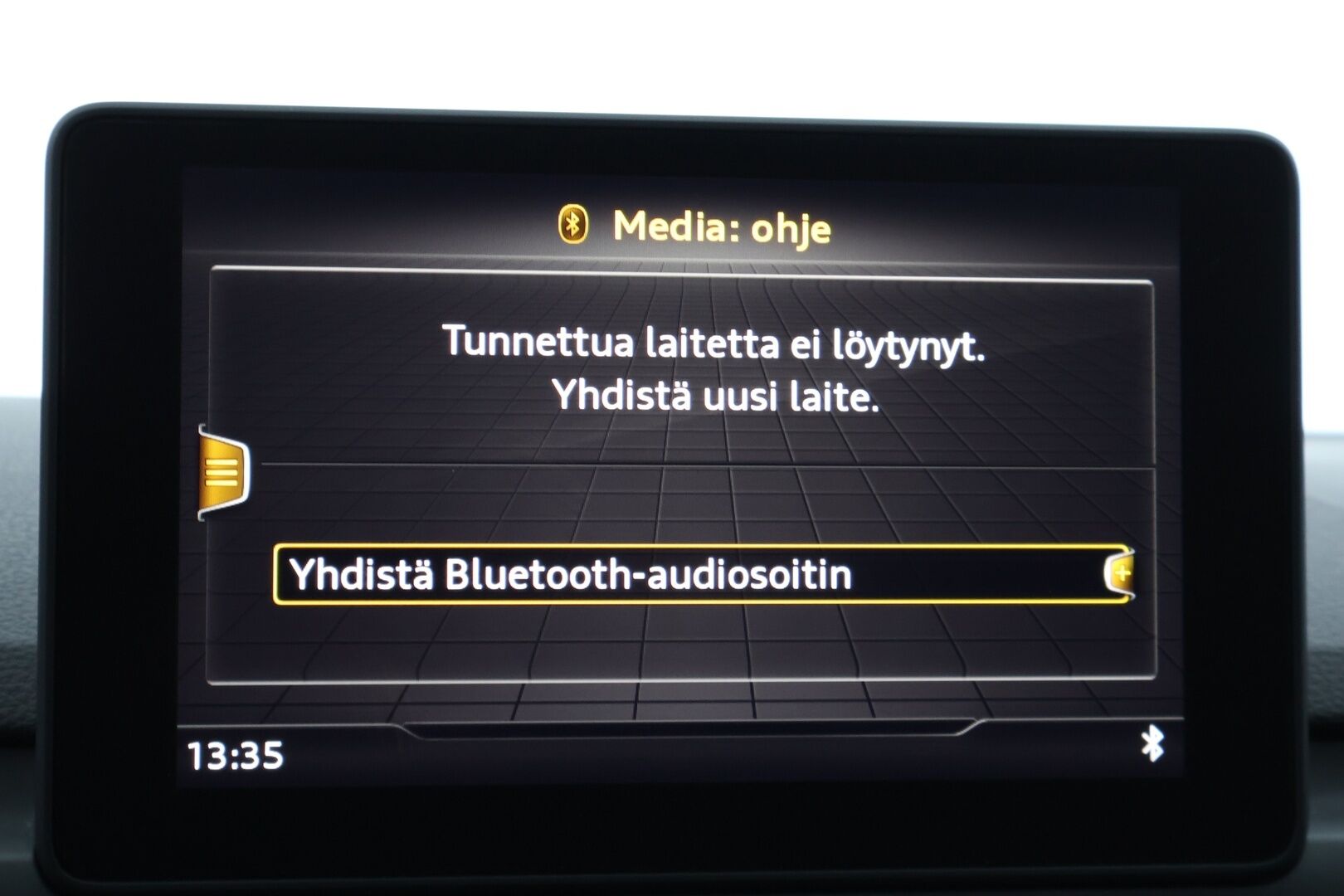 Audi A4 2019 Sedan Business Sport Comfort Edition 40 TDI 140 kW quattro S tronic  * Webasto / Ruskea nahkasisusta / P. Tutkat / Vakionopeudensäädin / LED * - Jakohihna vaihdettu 2/25 / Kahdet renkaat alumiinivanteilla / Suomi-auto 