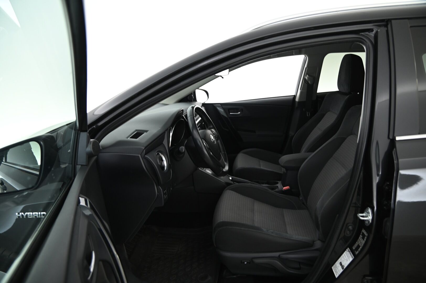 Toyota Auris 2019 Touring Sports 1,8 Hybrid Active Edition  **Peruutuskamera / Vakkari / Navi** - Taloudellinen ja luotettava farkku