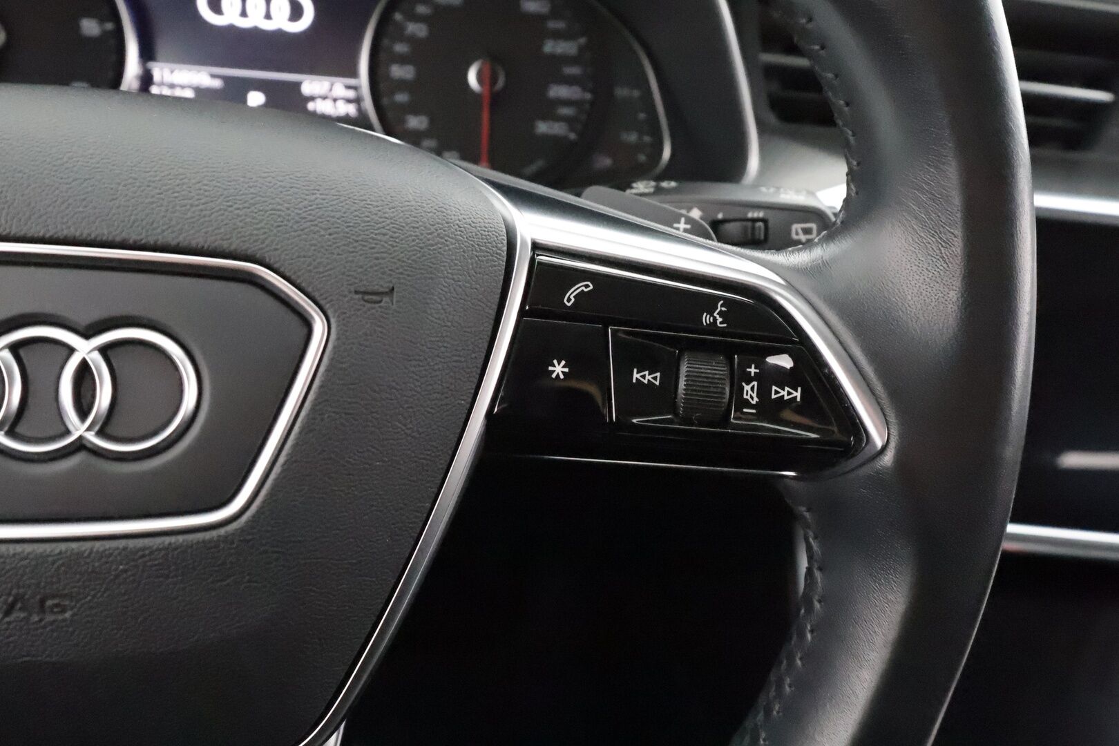 Audi A6 2019 Avant Business Sport 40 TDI MHEV quattro S tronic * Vakkari / Koukku / Webasto / Kaistavahti / Navi / LED / Keyless * - Suomi-auto / Kahdet renkaat aluvanteilla - HULLUT AVAJAISHULINAT KORKOTARJOUS 3,29 %