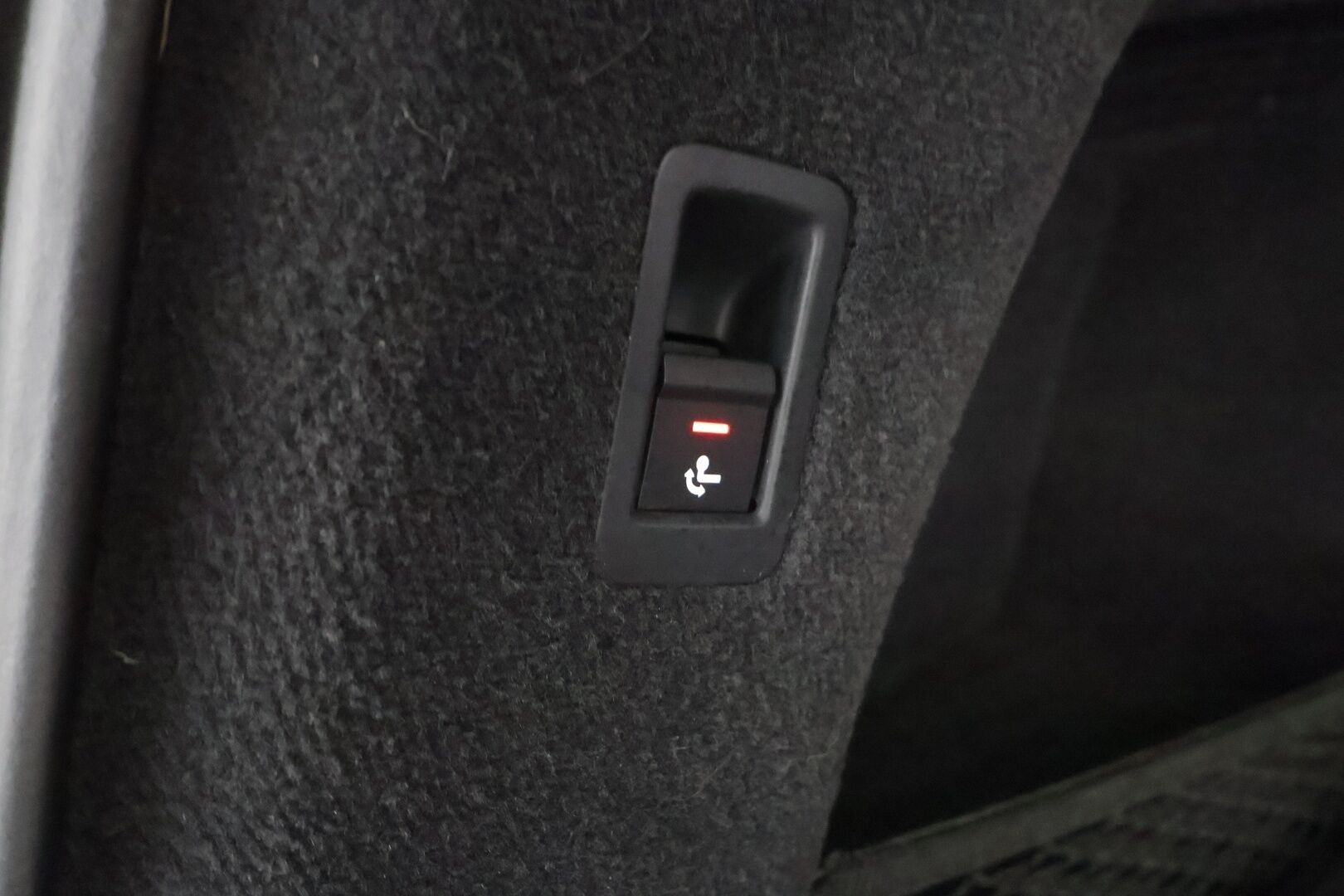 Audi A6 2019 Avant Business Sport 40 TDI MHEV quattro S tronic * Vakkari / Koukku / Webasto / Kaistavahti / Navi / LED / Keyless * - Suomi-auto / Kahdet renkaat aluvanteilla - HULLUT AVAJAISHULINAT KORKOTARJOUS 3,29 %