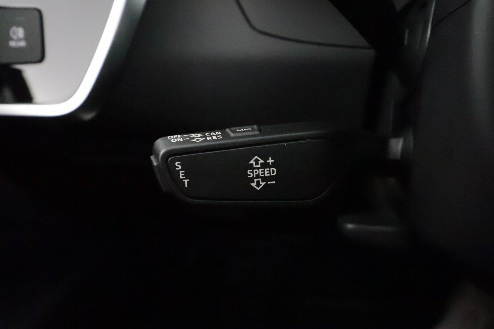 Audi A6 2019 Avant Business Sport 40 TDI MHEV quattro S tronic * Vakkari / Koukku / Webasto / Kaistavahti / Navi / LED / Keyless * - Suomi-auto / Kahdet renkaat aluvanteilla - HULLUT AVAJAISHULINAT KORKOTARJOUS 3,29 %