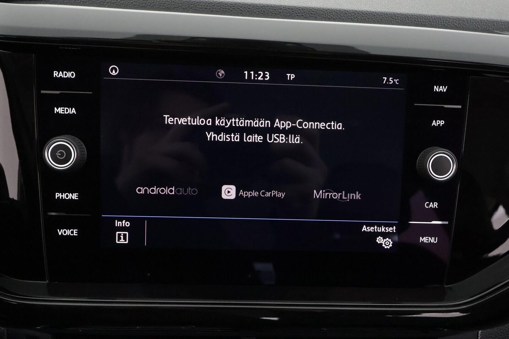 Volkswagen T-Cross 2019 Sport 1st Edition 1,0 TSI 85 kW (115 hv) DSG - |  ACC | LED | P.tutkat | Digimittaristo | Apple&Android | Suomi-auto | Kahdet Renkaat |