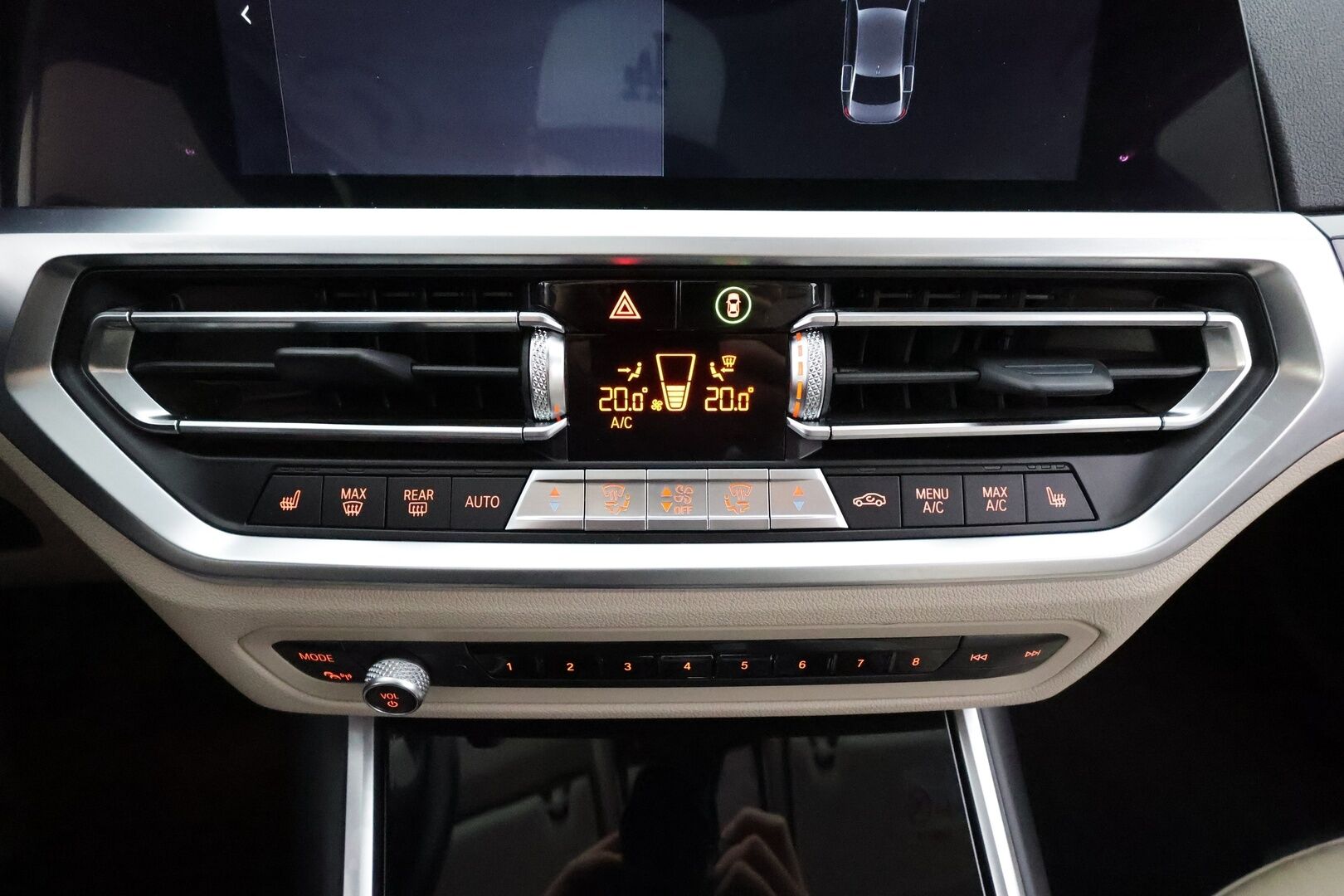 BMW 330 2019 G20 Sedan 330i A Launch Edition Sport * Vakkari / Webasto / Hifi / Kaarrevalot / Sporttinahat / Comfort Access / Navi * - Suomi-auto / Kahdet renkaat aluvanteilla / Himoittu Bronze metalliväri