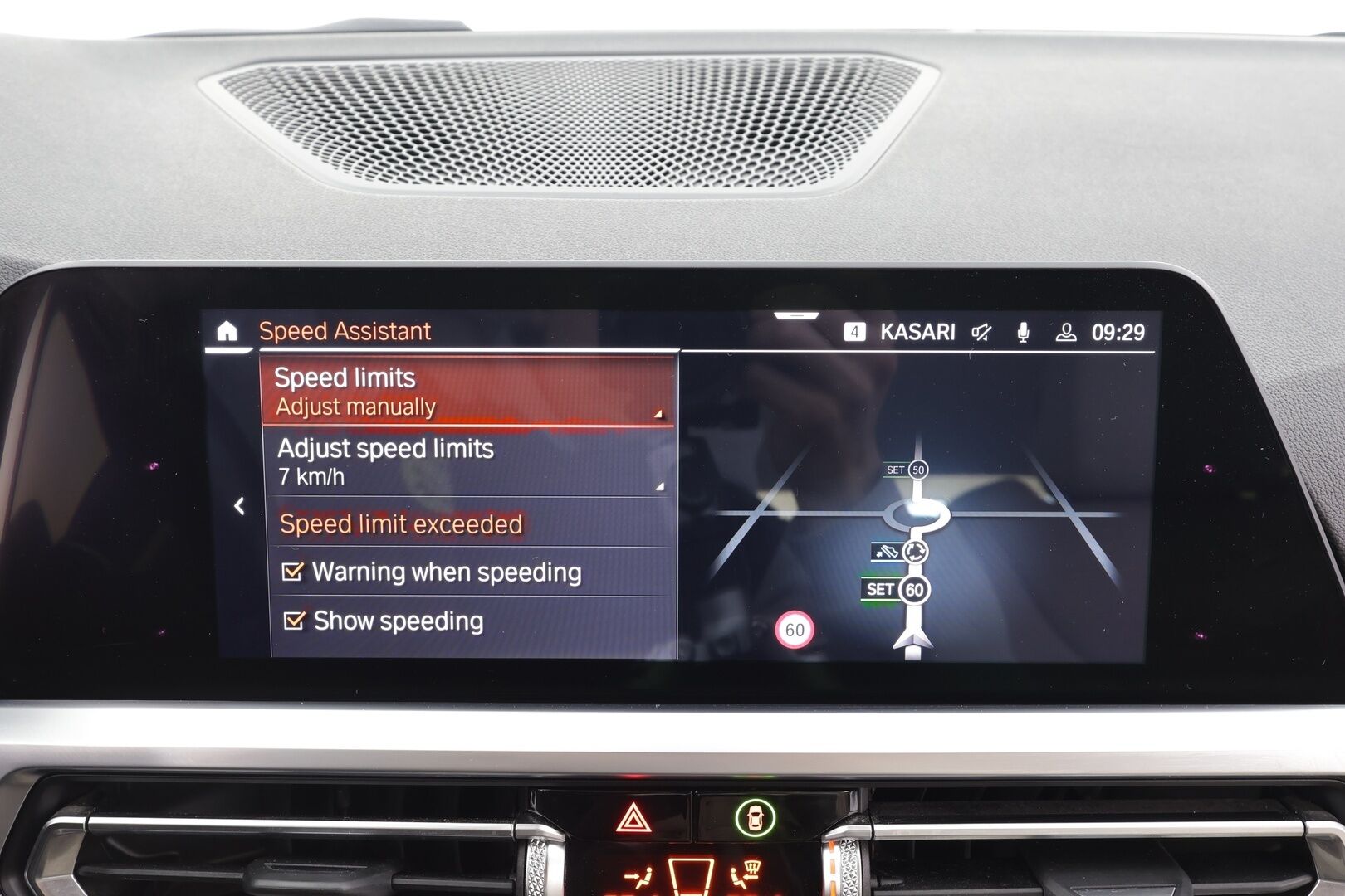 BMW 330 2019 G20 Sedan 330i A Launch Edition Sport * Vakkari / Webasto / Hifi / Kaarrevalot / Sporttinahat / Comfort Access / Navi * - Suomi-auto / Kahdet renkaat aluvanteilla / Himoittu Bronze metalliväri