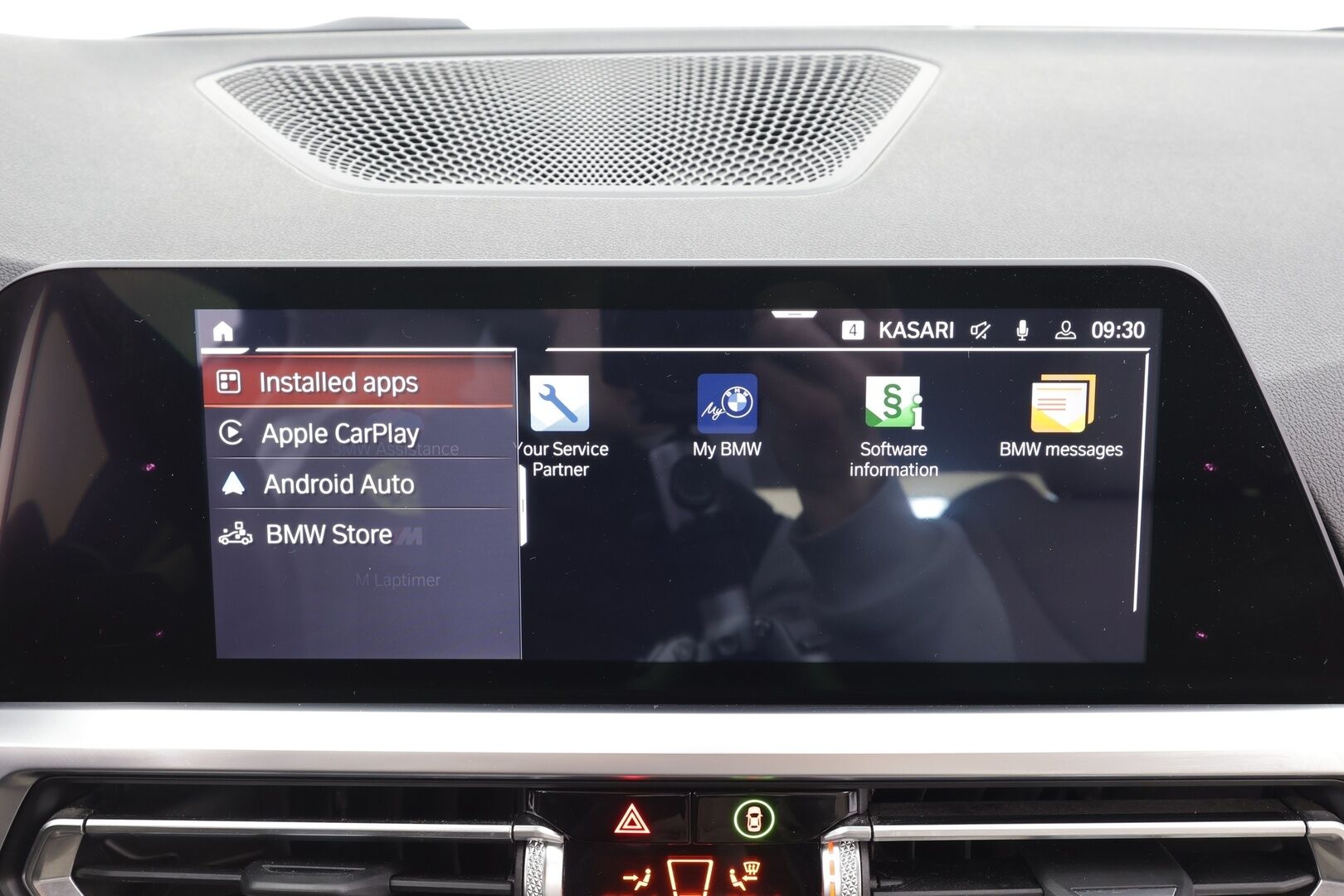BMW 330 2019 G20 Sedan 330i A Launch Edition Sport * Vakkari / Webasto / Hifi / Kaarrevalot / Sporttinahat / Comfort Access / Navi * - Suomi-auto / Kahdet renkaat aluvanteilla / Himoittu Bronze metalliväri