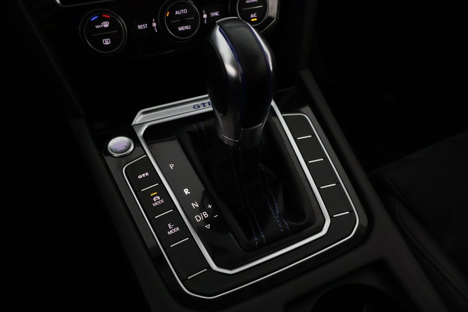 Volkswagen Passat 2016 Variant GTE Plug-In Hybrid 160 kW (218 hv) *ACC / P-Kamera / KeyLess / LED / Nahka-Alcantra / Sporttipenkit* - *Juuri katsastettu / 2x Renkaat*