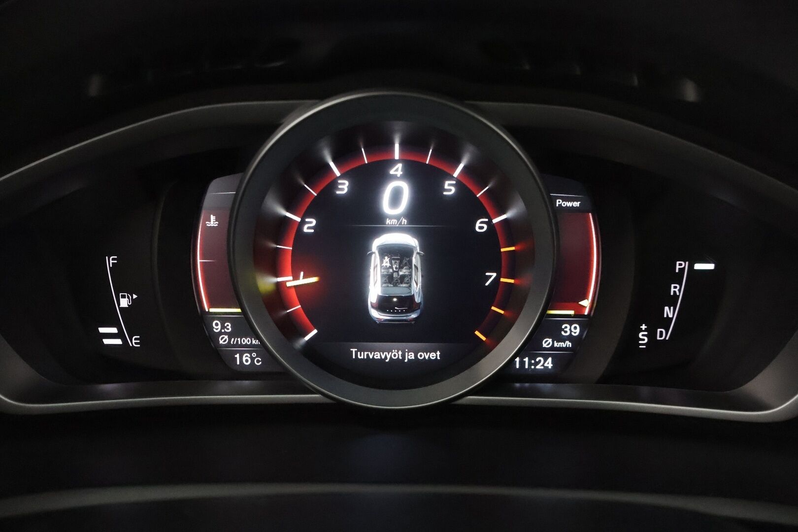 Volvo V40 2019 T2 Business Classic aut ** Suomi-auto / Pa-lämmitin / Vakkari / Keyless / VOC / P.tutka / Bluetooth ** - Suomi-auto / Kahdet renkaat / Digimittaristo