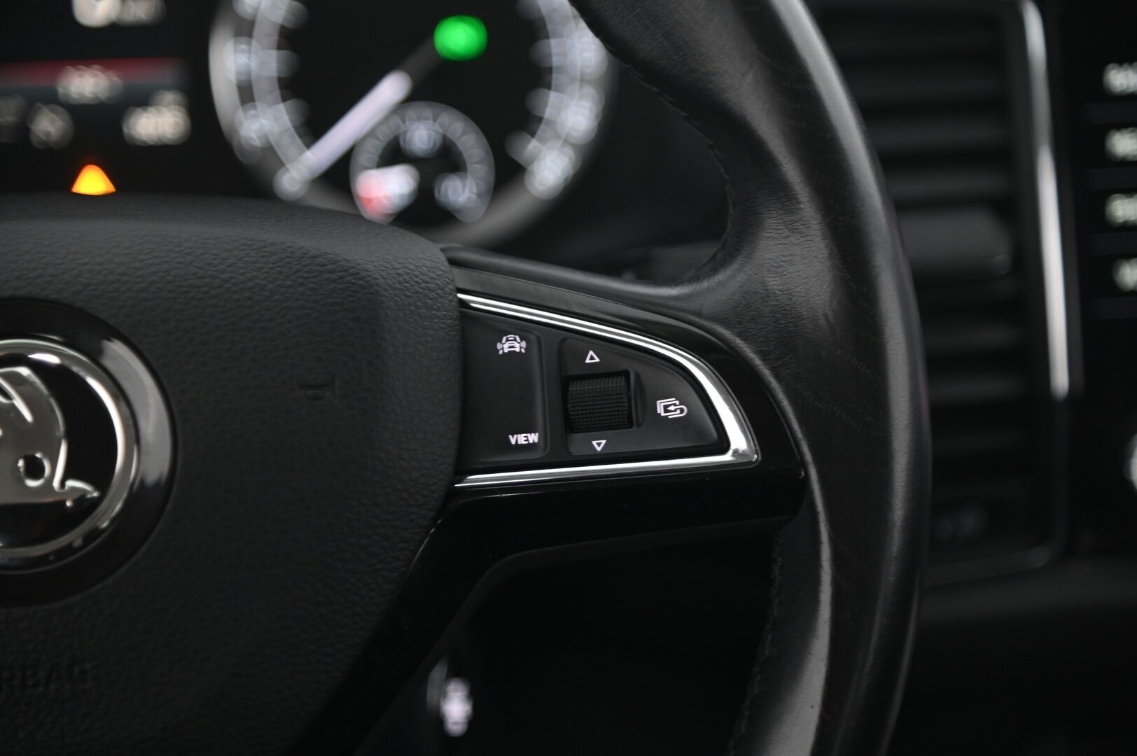 Skoda Kodiaq 2019 1,5 TSI ACT Ambition DSG Autom. - P-kamera / Webasto / Koukku / Suomi-Auto