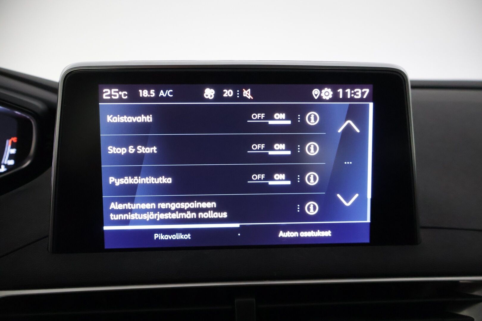 Peugeot 5008 2019 Active BlueHDi 130 EAT8-automaatti *Digimittaristo / Peruutuskamera / Tutkat / Lämmitettävä tuulilasi / Kaistavahti * - * Suomi-auto / 2x Renkaat ja vanteet *