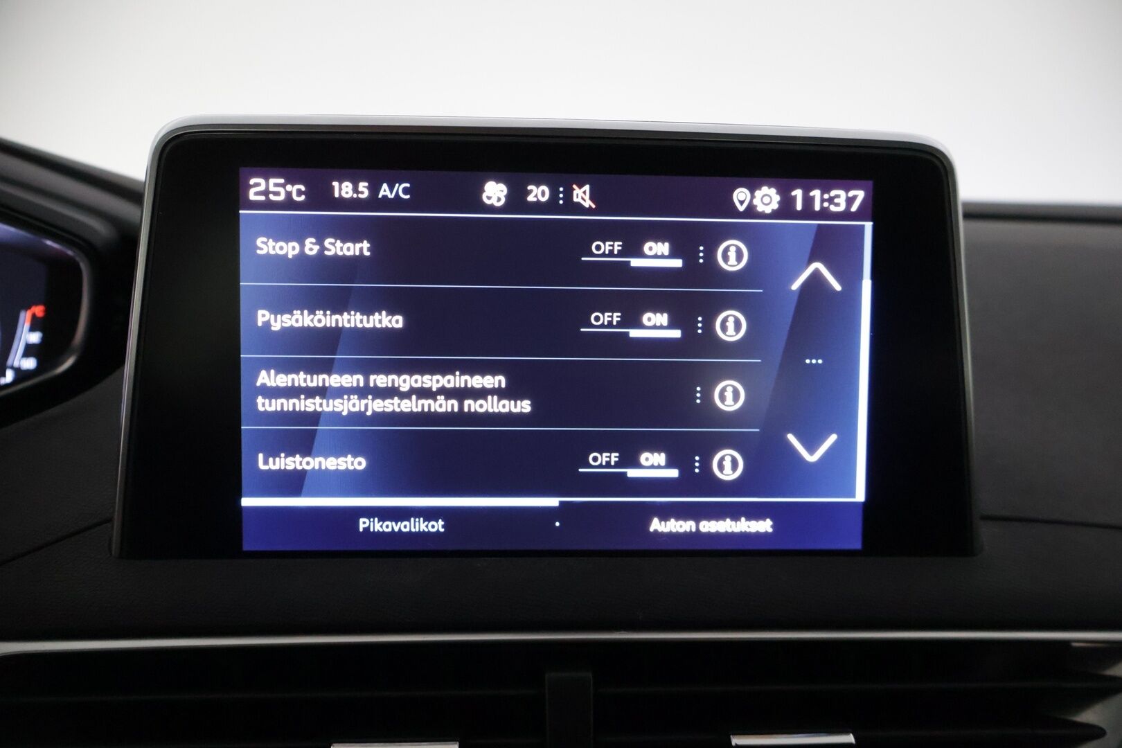 Peugeot 5008 2019 Active BlueHDi 130 EAT8-automaatti *Digimittaristo / Peruutuskamera / Tutkat / Lämmitettävä tuulilasi / Kaistavahti * - * Suomi-auto / 2x Renkaat ja vanteet *