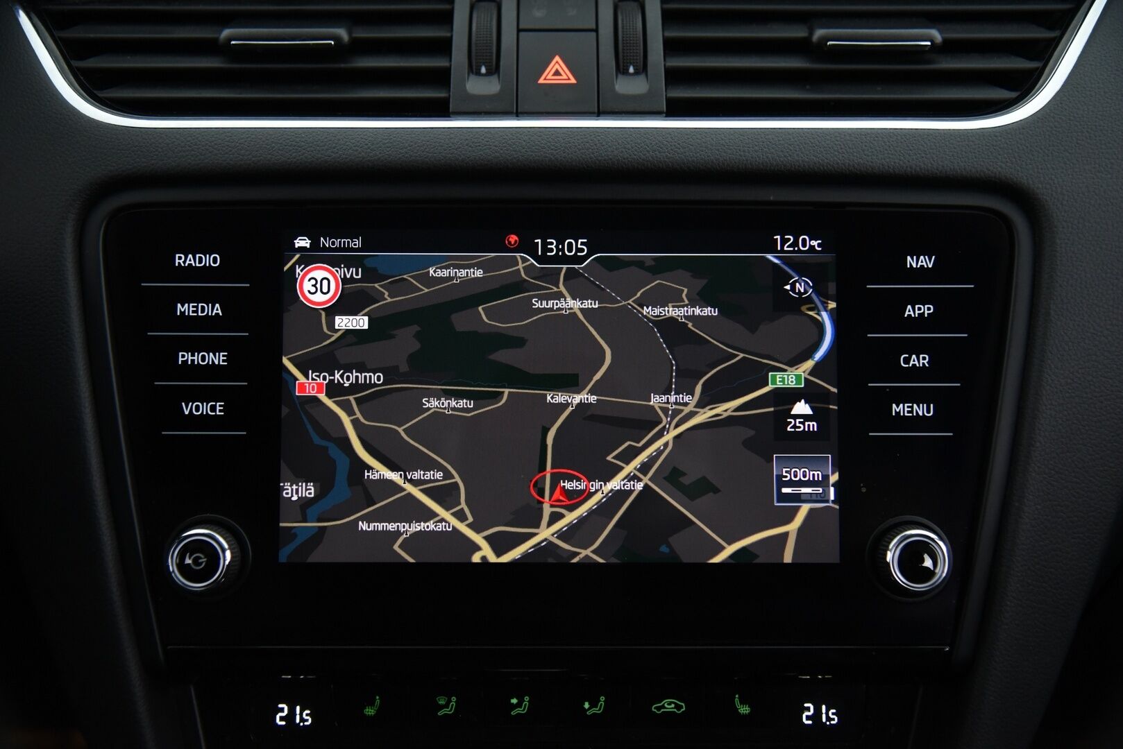 Skoda Octavia 2019 Combi 2,0 TDI 184 4x4 Scout DSG Autom. / ACC / Webasto / Koukku / P-kamera / Läm. tuulilasi - 2-om Suomi-auto / Jakohihna vaihdettu 2025! / 2x renkaat / 