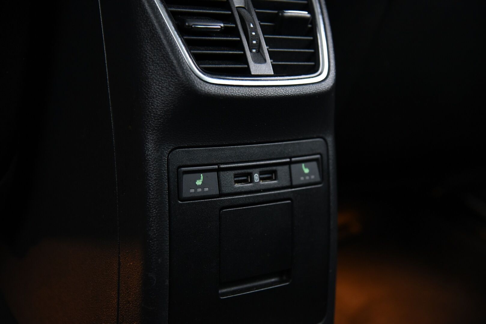 Skoda Octavia 2019 Combi 2,0 TDI 184 4x4 Scout DSG Autom. / ACC / Webasto / Koukku / P-kamera / Läm. tuulilasi - 2-om Suomi-auto / Jakohihna vaihdettu 2025! / 2x renkaat / 