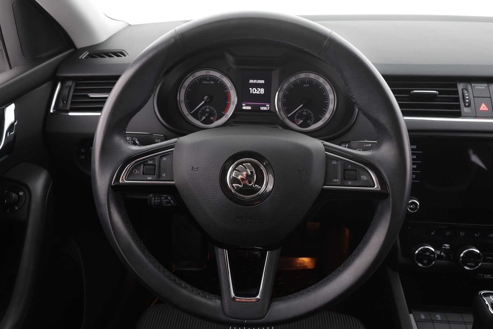 Skoda Octavia 2019 1,0 TSI Style BusinessLine DSG Autom. * ACC / Webasto / LED / P.Tutkat / Smartlink / Keyless * - 1.Om Suomi-auto / Merkkihuollettu / Kahdet renkaat