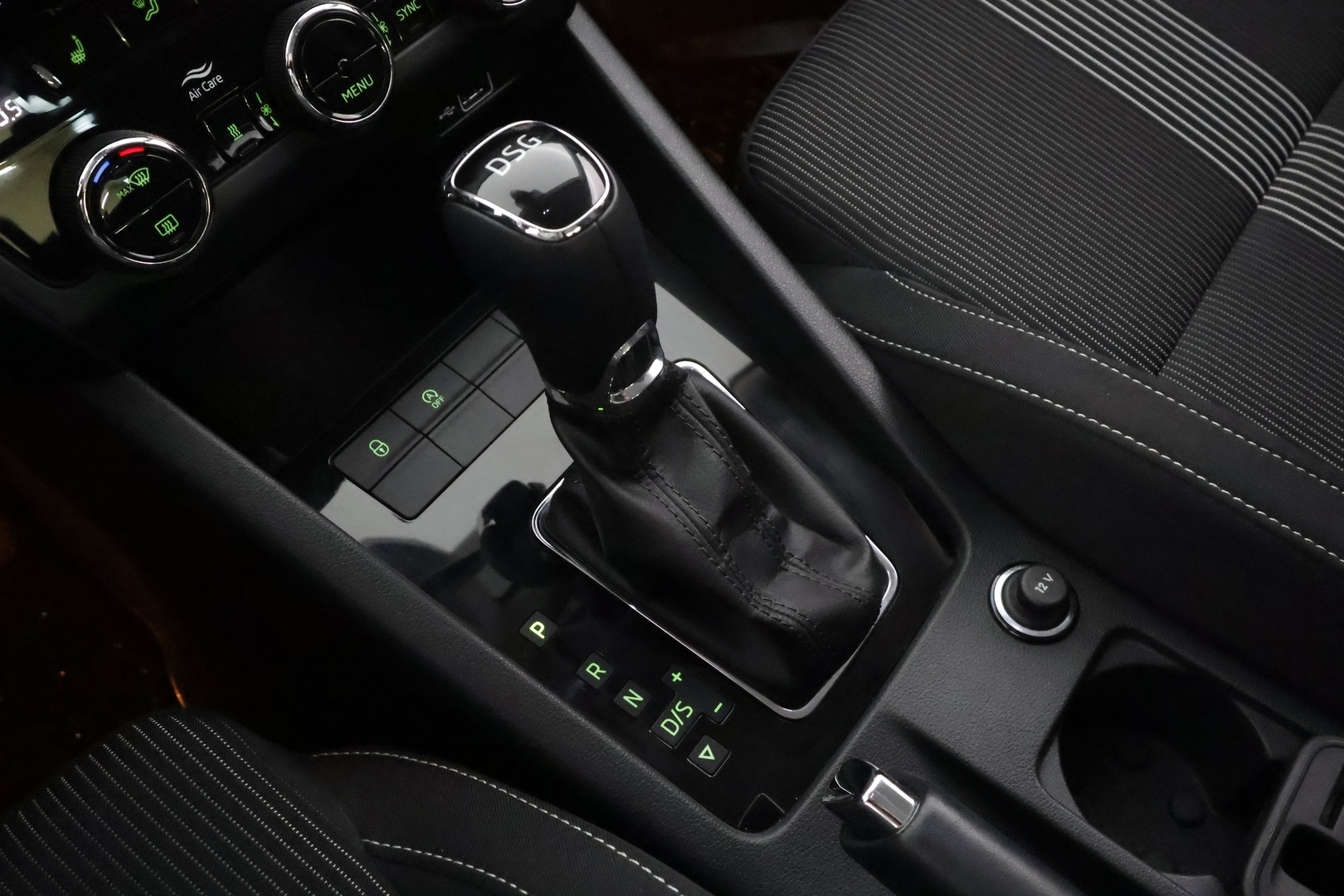 Skoda Octavia 2019 1,0 TSI Style BusinessLine DSG Autom. * ACC / Webasto / LED / P.Tutkat / Smartlink / Keyless * - 1.Om Suomi-auto / Merkkihuollettu / Kahdet renkaat