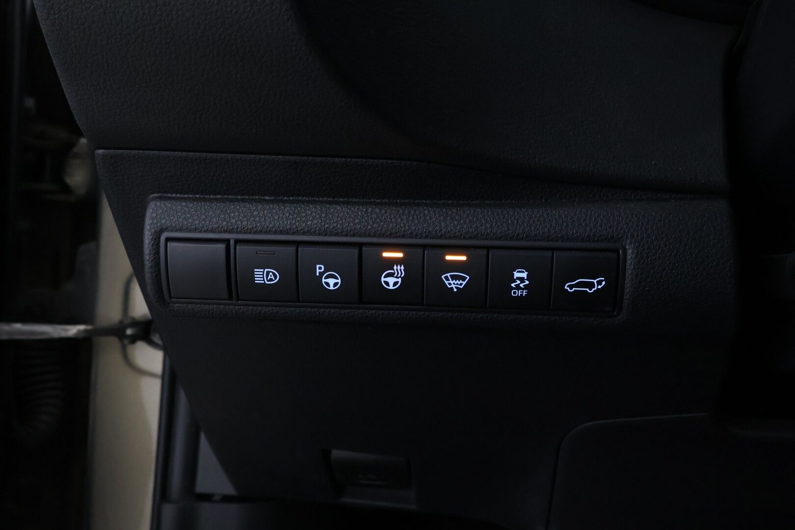 Toyota Corolla 2019 Touring Sports 2,0 Hybrid Style * Suomiauto / Adapt.Vakkari / Nahkasisusta / Peruutuskamera / Lohko & Sisäpistoke - Merkkihuollettu / Näyttävä yksilö / Juuri tullut Tampereelle!