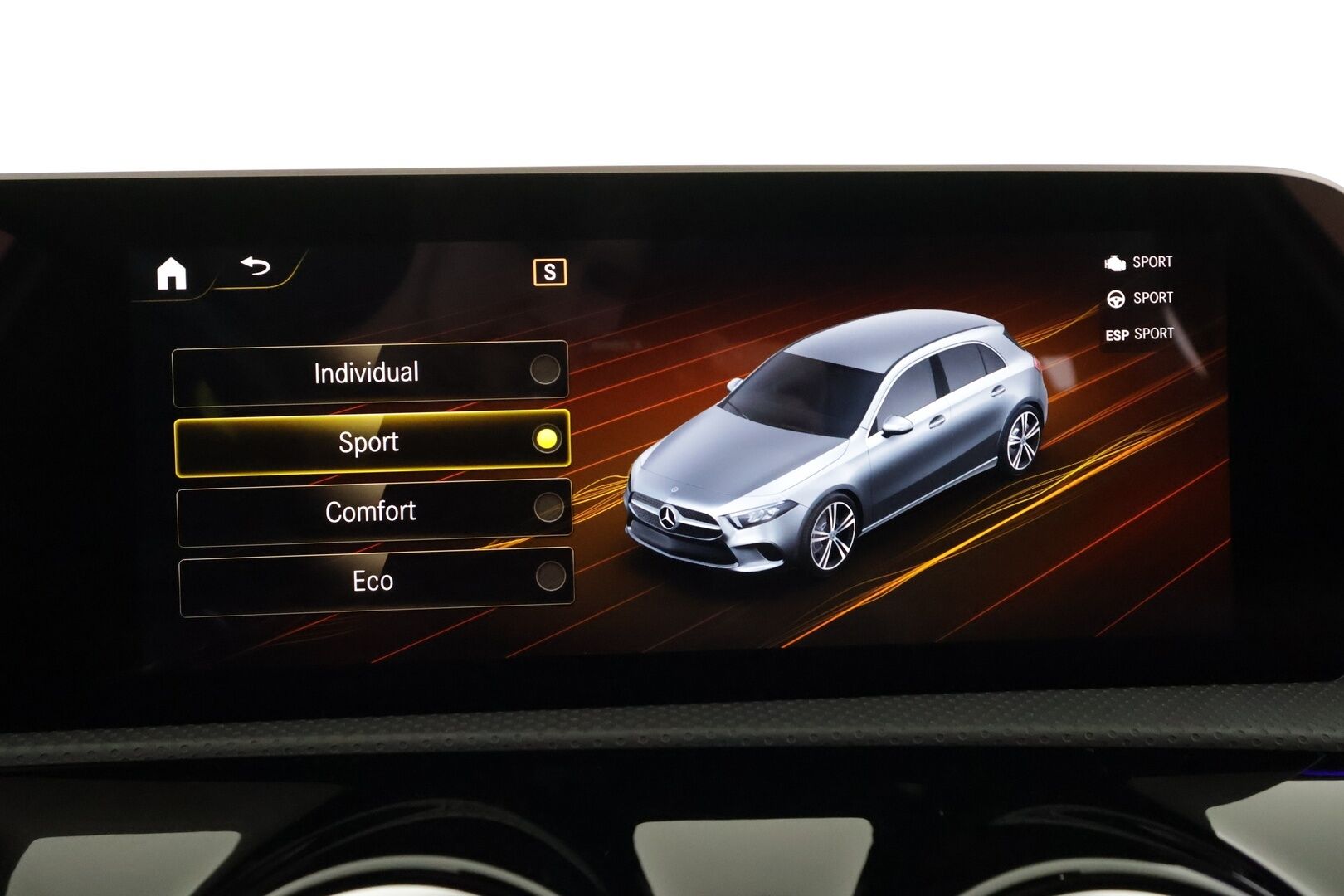 Mercedes-Benz A 2019 180 A Business AMG - | Distronic Pro | Lisälämmitin | Muistipenkit | Burmester | Widescreen | Lasikattoluukku | Puolinahat Sporttipenkit | Apple&Android | 1.Om Suomi-auto | Kahdet Renkaat |