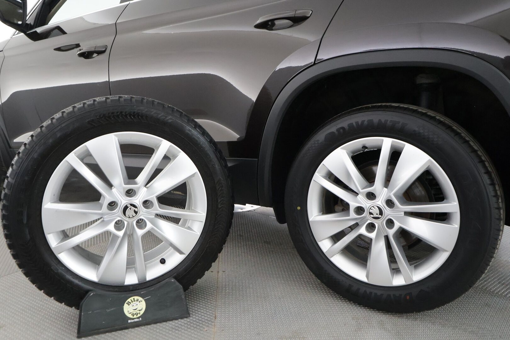 Skoda Kodiaq 2019 2,0 TSI 4x4 Style DSG Autom. - | ACC | Webasto | Koukku | Canton | Muistipenkit | P.kamera | LED | Puolinahat | Ratinlämmitys | Apple&Android | Suom-auto | Kahdet Renkaat | Merkkihuollettu |