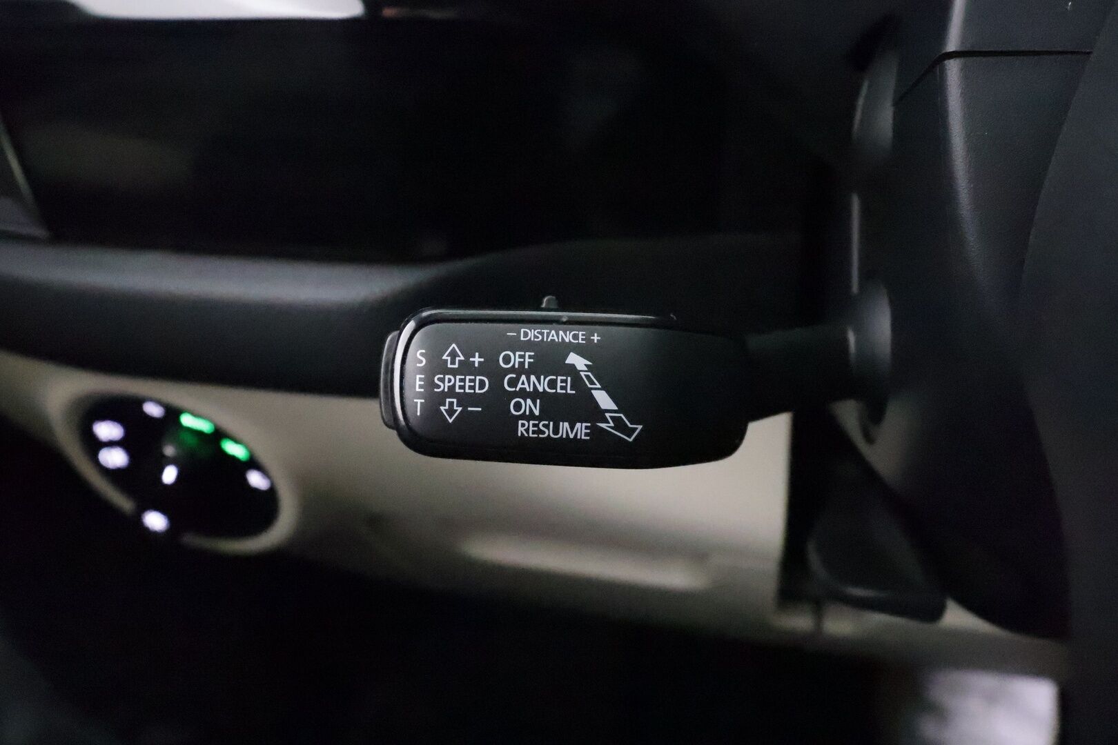Skoda Kodiaq 2019 2,0 TSI 4x4 Style DSG Autom. - | ACC | Webasto | Koukku | Canton | Muistipenkit | P.kamera | LED | Puolinahat | Ratinlämmitys | Apple&Android | Suom-auto | Kahdet Renkaat | Merkkihuollettu |