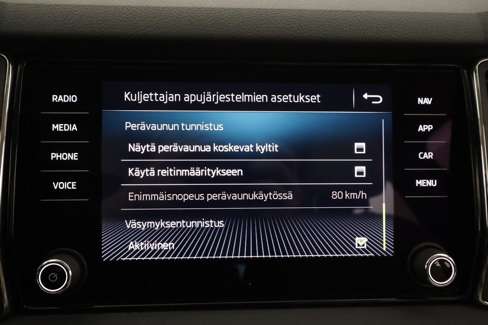Skoda Kodiaq 2019 2,0 TSI 4x4 Style DSG Autom. - | ACC | Webasto | Koukku | Canton | Muistipenkit | P.kamera | LED | Puolinahat | Ratinlämmitys | Apple&Android | Suom-auto | Kahdet Renkaat | Merkkihuollettu |