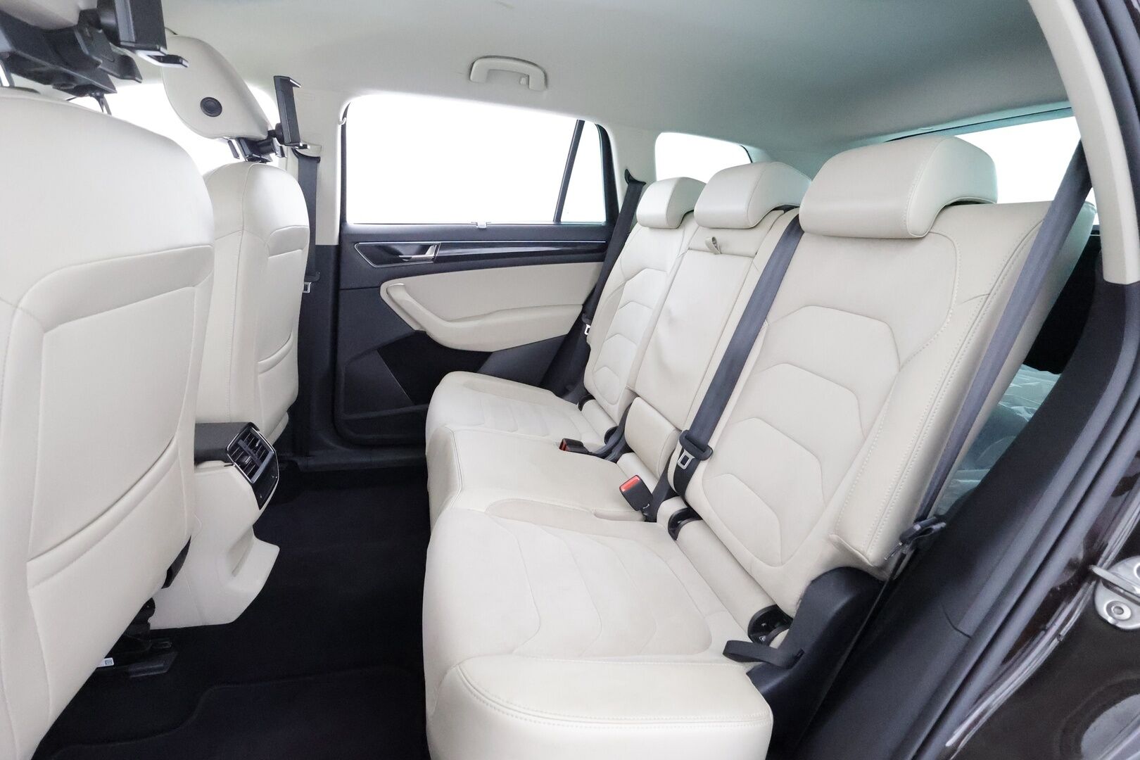 Skoda Kodiaq 2019 2,0 TSI 4x4 Style DSG Autom. - | ACC | Webasto | Koukku | Canton | Muistipenkit | P.kamera | LED | Puolinahat | Ratinlämmitys | Apple&Android | Suom-auto | Kahdet Renkaat | Merkkihuollettu |
