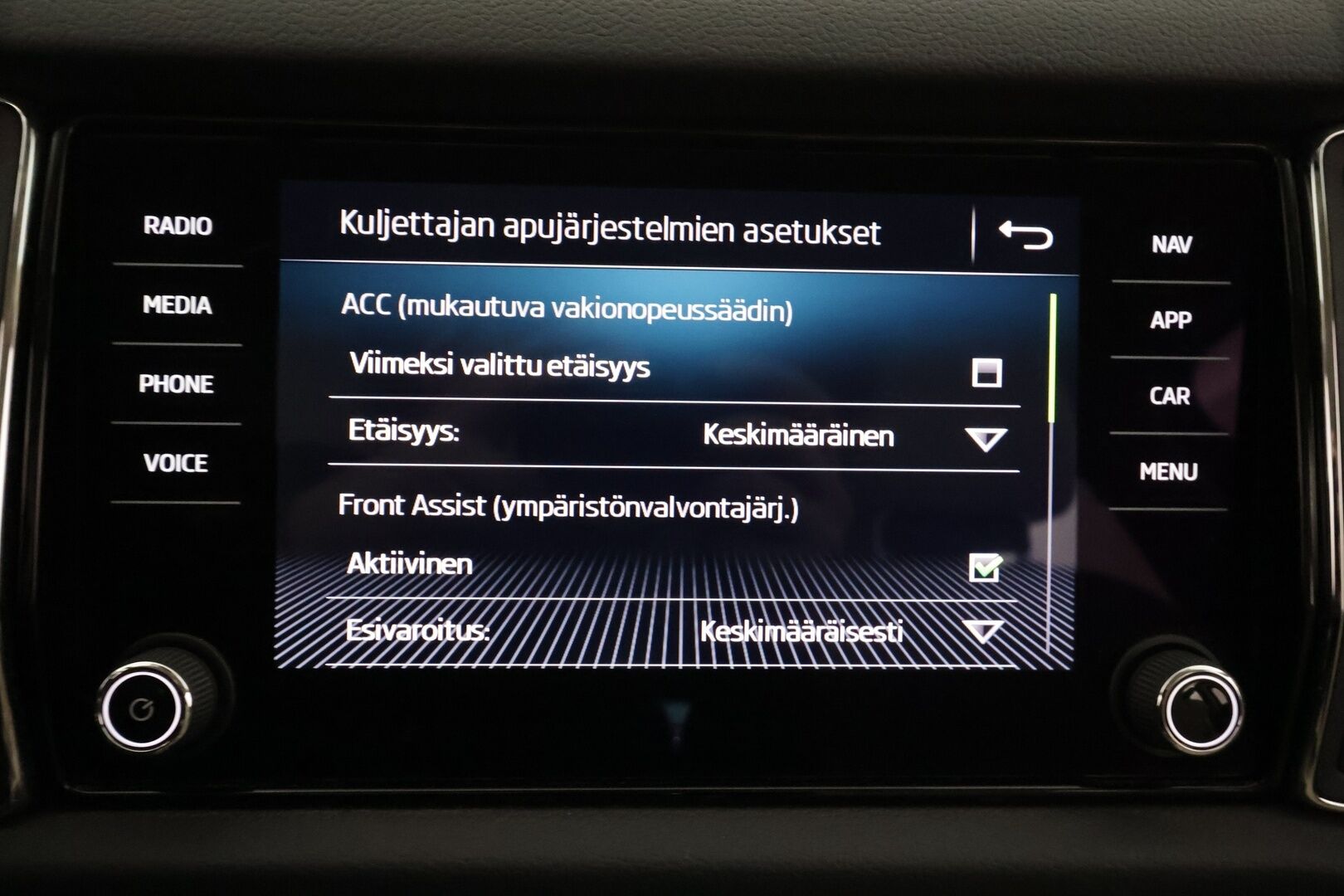 Skoda Kodiaq 2019 2,0 TSI 4x4 Style DSG Autom. - | ACC | Webasto | Koukku | Canton | Muistipenkit | P.kamera | LED | Puolinahat | Ratinlämmitys | Apple&Android | Suom-auto | Kahdet Renkaat | Merkkihuollettu |