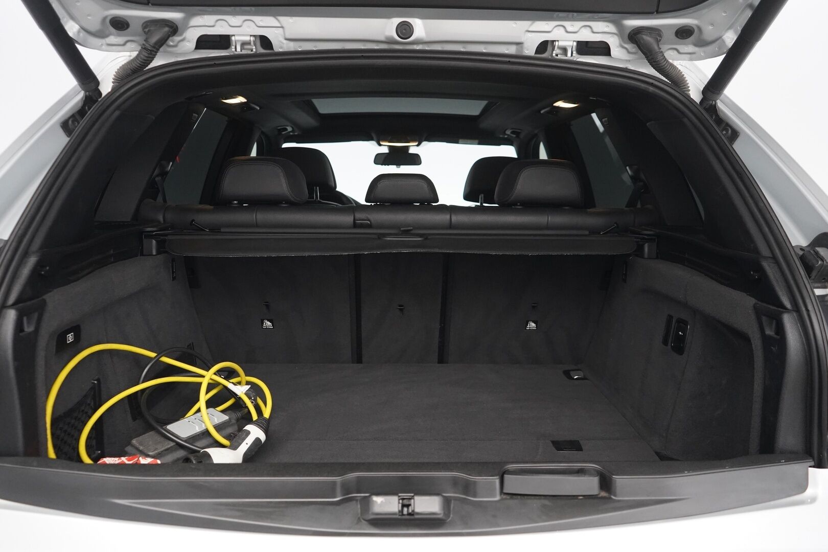 BMW X5 2017 xDrive 40e iPerformance F15 *YritysOutlet - Myydään vain yrityksille* - ACC / Ilmastoidut penkit / Lasikatto / Harman Kardon / Kahdet renkaat