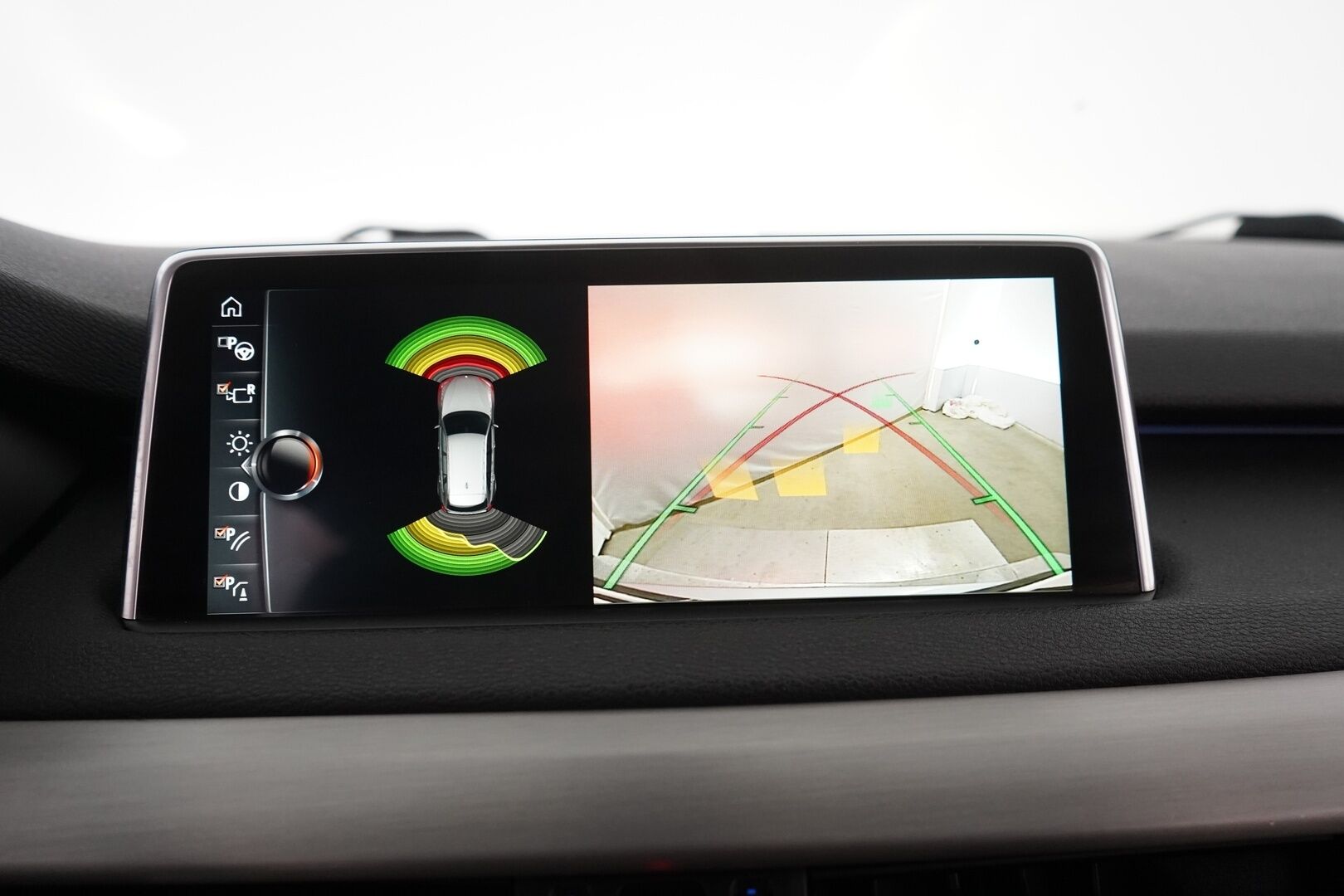 BMW X5 2017 xDrive 40e iPerformance F15 *YritysOutlet - Myydään vain yrityksille* - ACC / Ilmastoidut penkit / Lasikatto / Harman Kardon / Kahdet renkaat