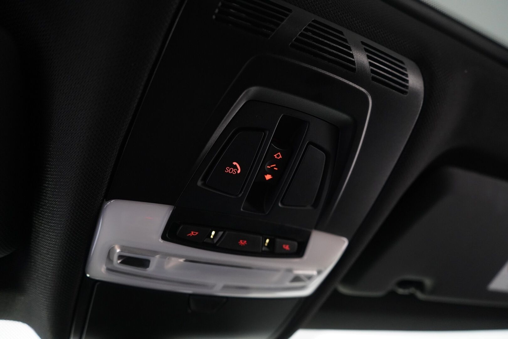 BMW X5 2017 xDrive 40e iPerformance F15 *YritysOutlet - Myydään vain yrityksille* - ACC / Ilmastoidut penkit / Lasikatto / Harman Kardon / Kahdet renkaat