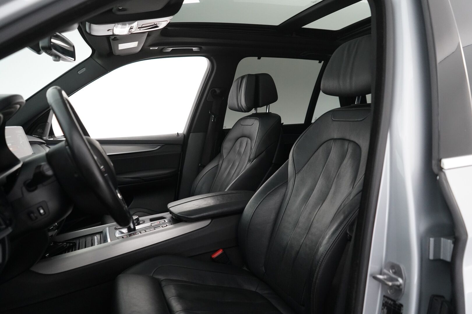 BMW X5 2017 xDrive 40e iPerformance F15 *YritysOutlet - Myydään vain yrityksille* - ACC / Ilmastoidut penkit / Lasikatto / Harman Kardon / Kahdet renkaat