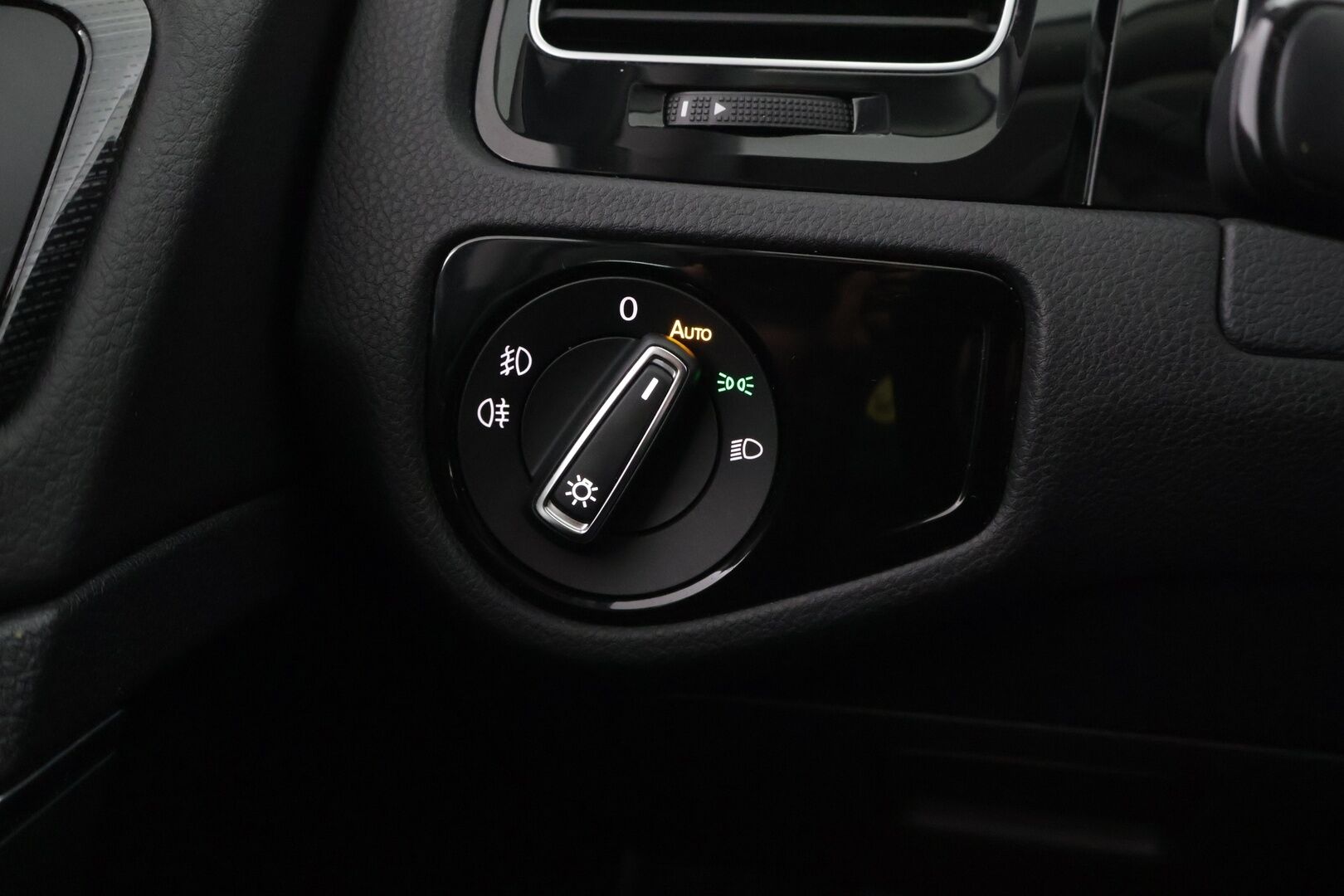 Volkswagen Golf 2019 Variant Highline 1,0 TSI 85 kW (115 hv) DSG-automaatti *Adapt. vakkari / Webasto / Navi / P. Kamera / Kessy* - *Suomi-auto / 2x renkaat alkuperäisillä vanteilla / Jakohihna vaihdettu 2025*